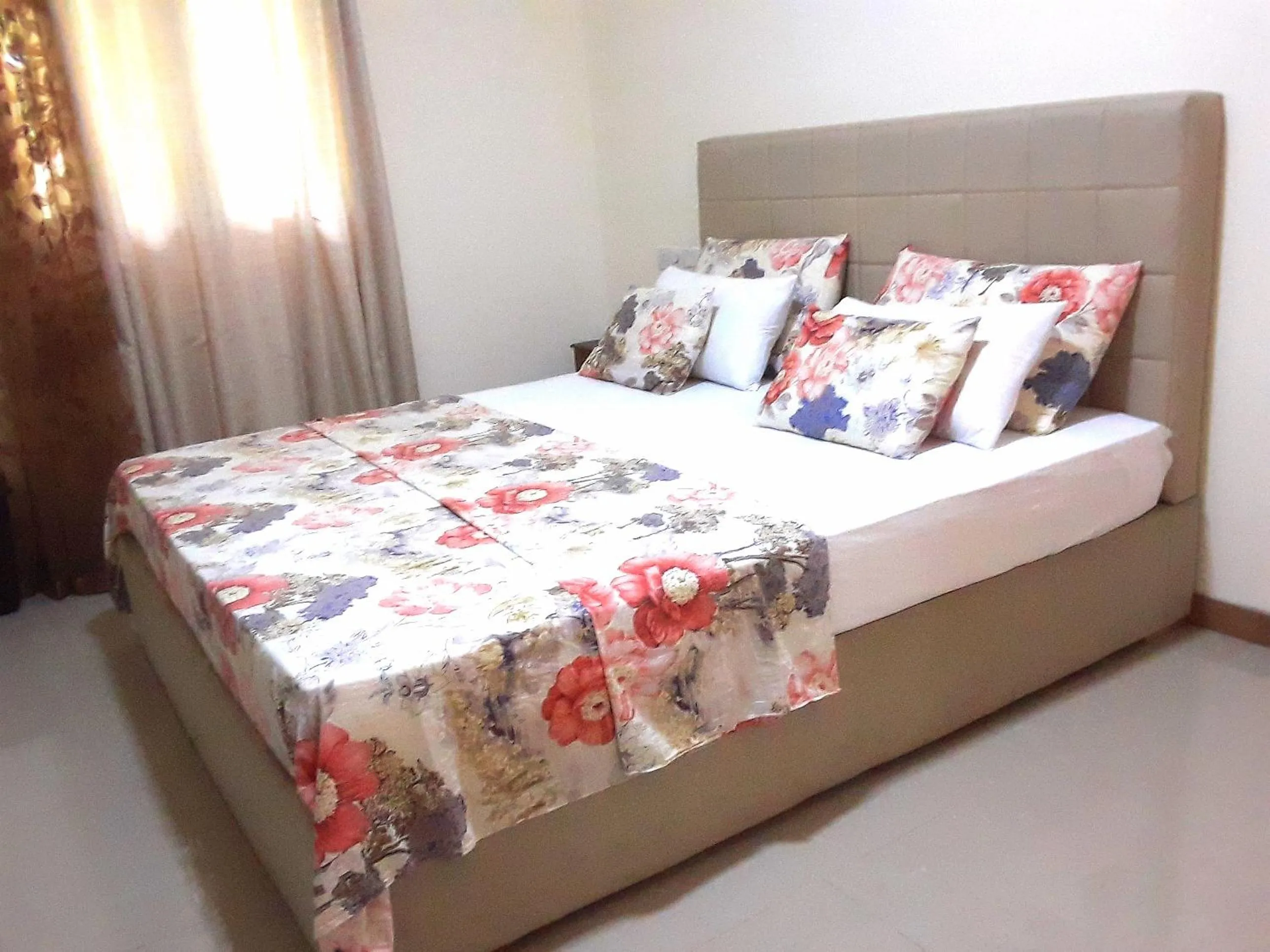 Bed in Sky Residence Hikkaduwa