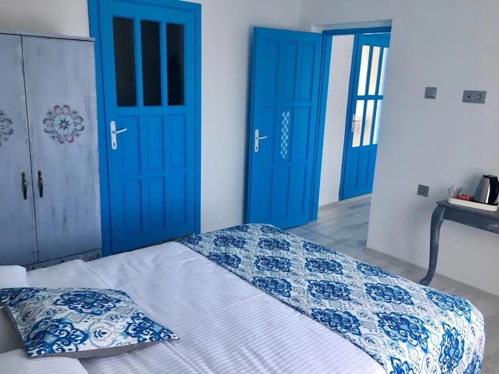 Photo of the whole room in Eleni (L&E) Pansiyon