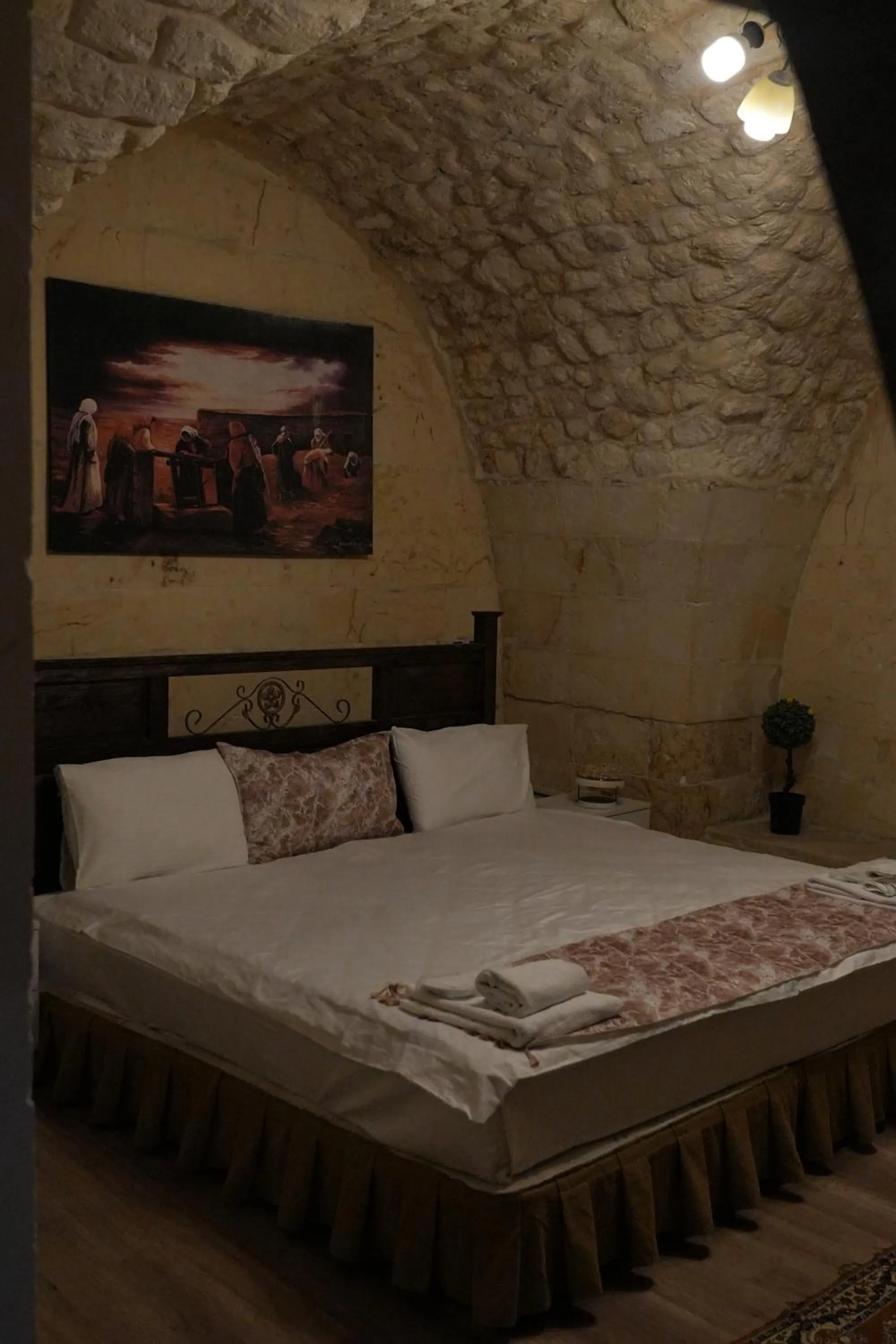 Bedroom, Bed in JOSELİN HOTEL