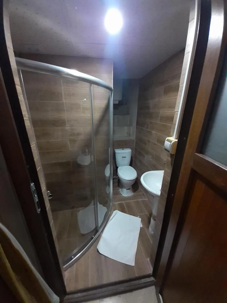 Toilet in JOSELİN HOTEL