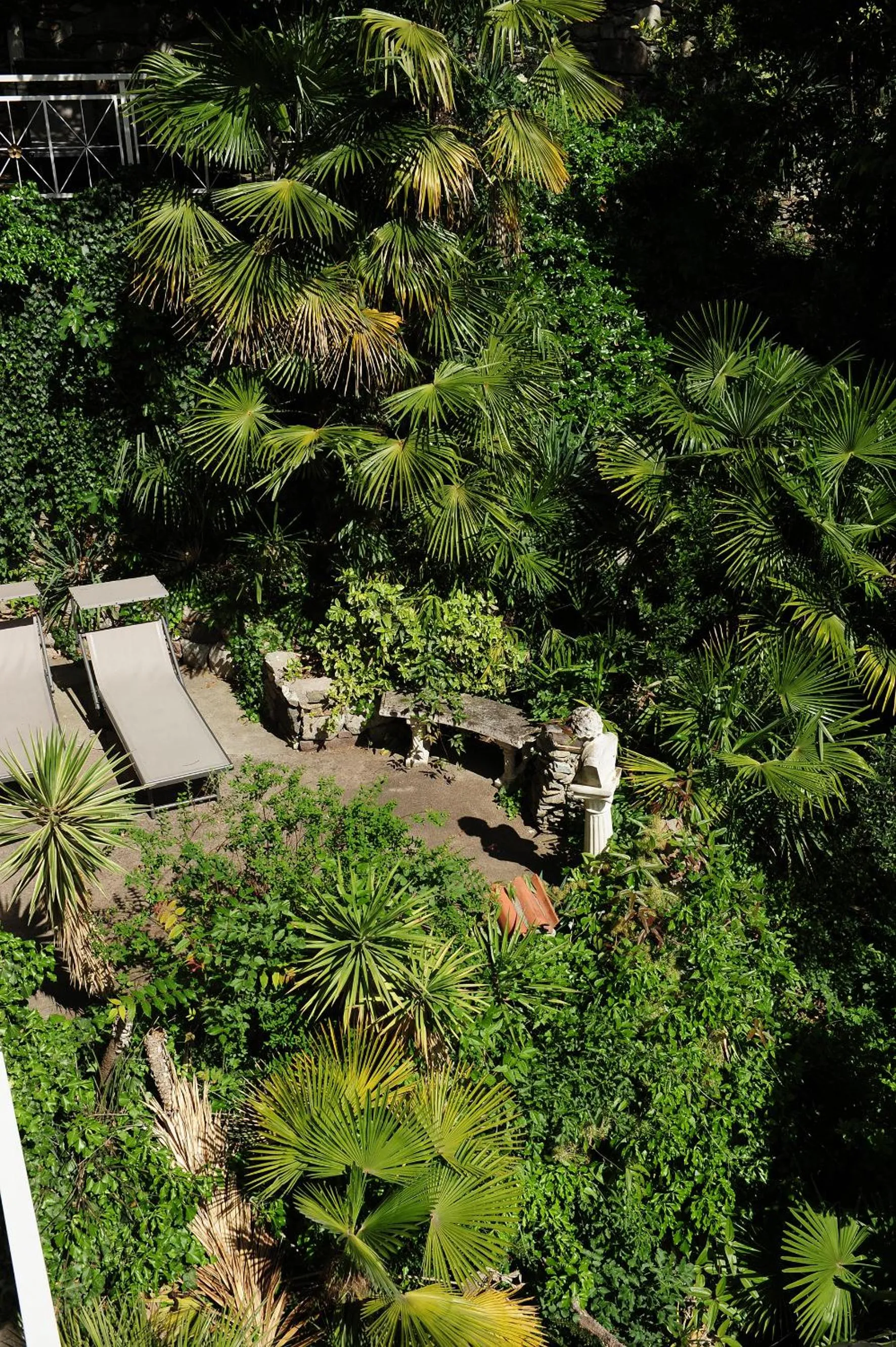 Garden view in Villa Tivoli
