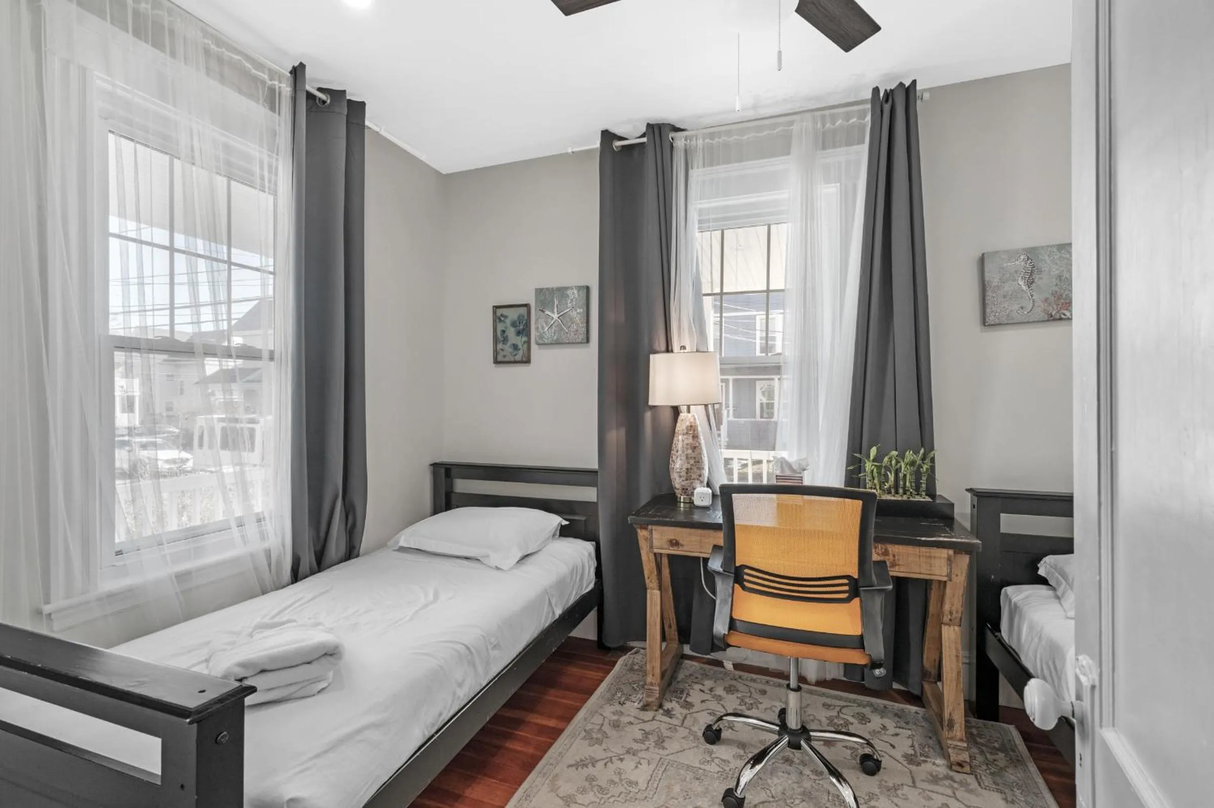 Bed in Roslindale village condos