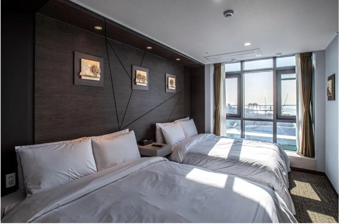 Bed in Griffinbay Hotel