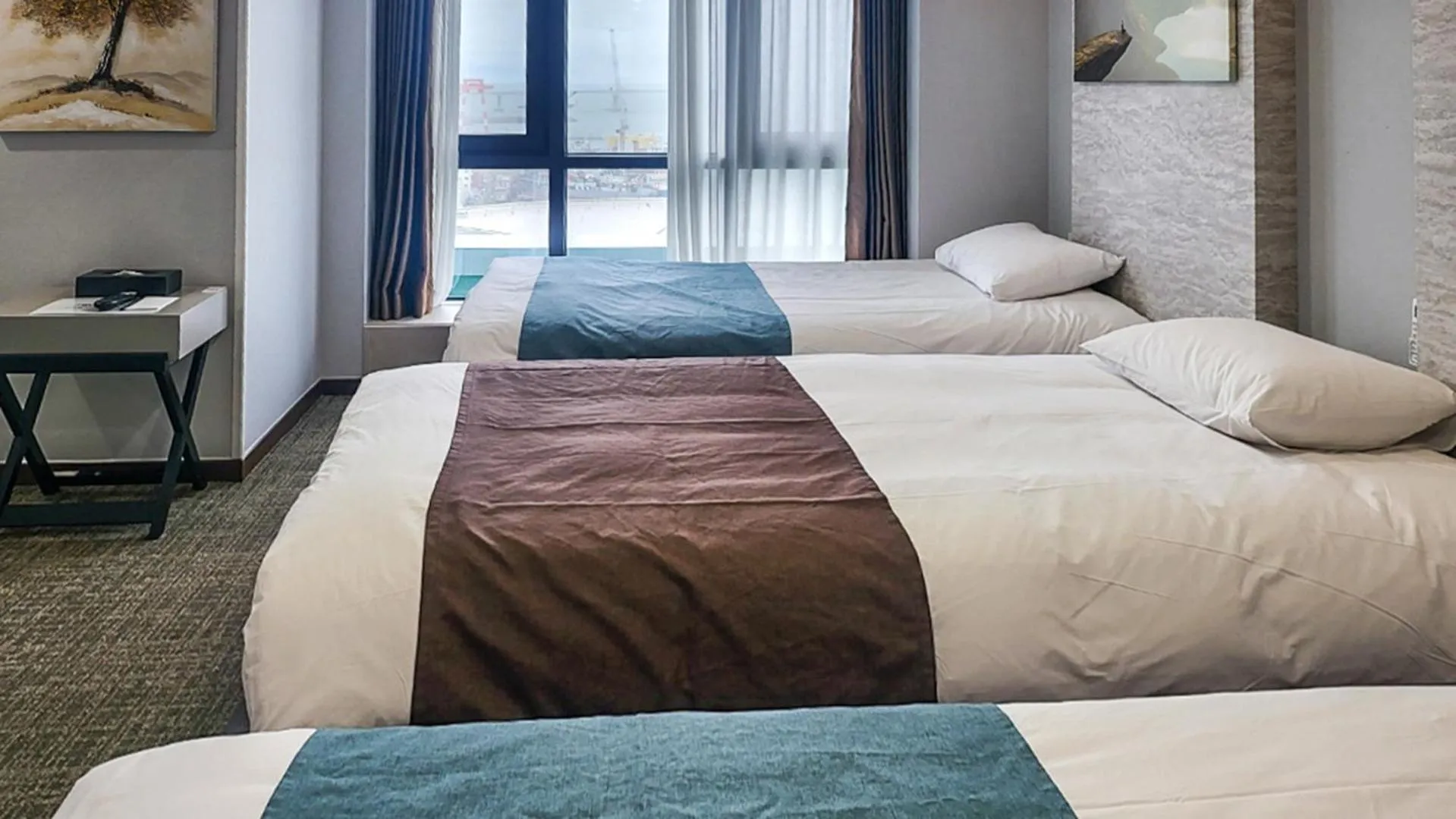 Bed in Griffinbay Hotel