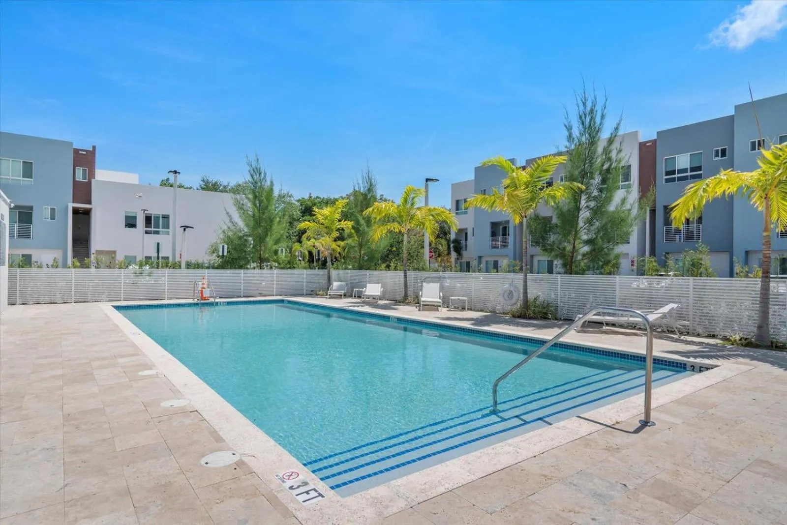 Property building in Lofts of Aventura