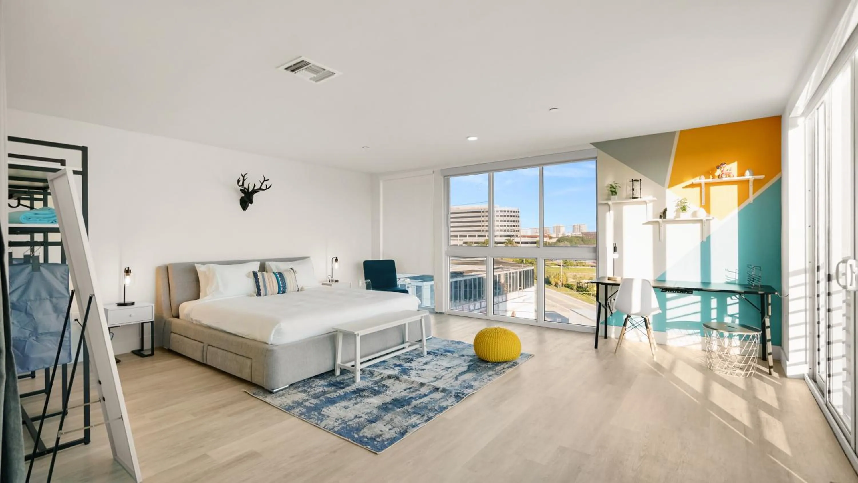 Bedroom, Bed in Lofts of Aventura