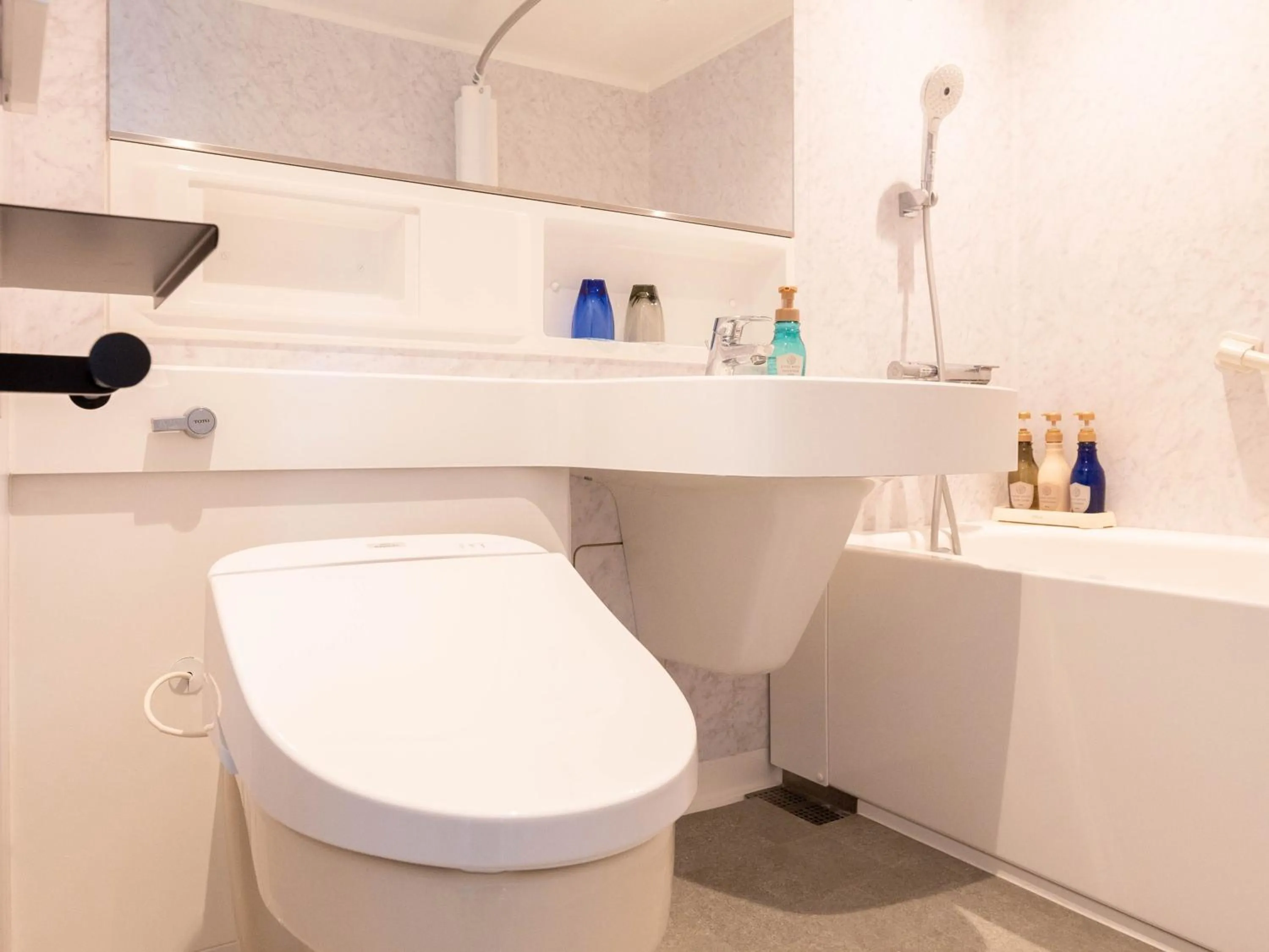 Bathroom in Watermark Hotel Okinawa Kume Island