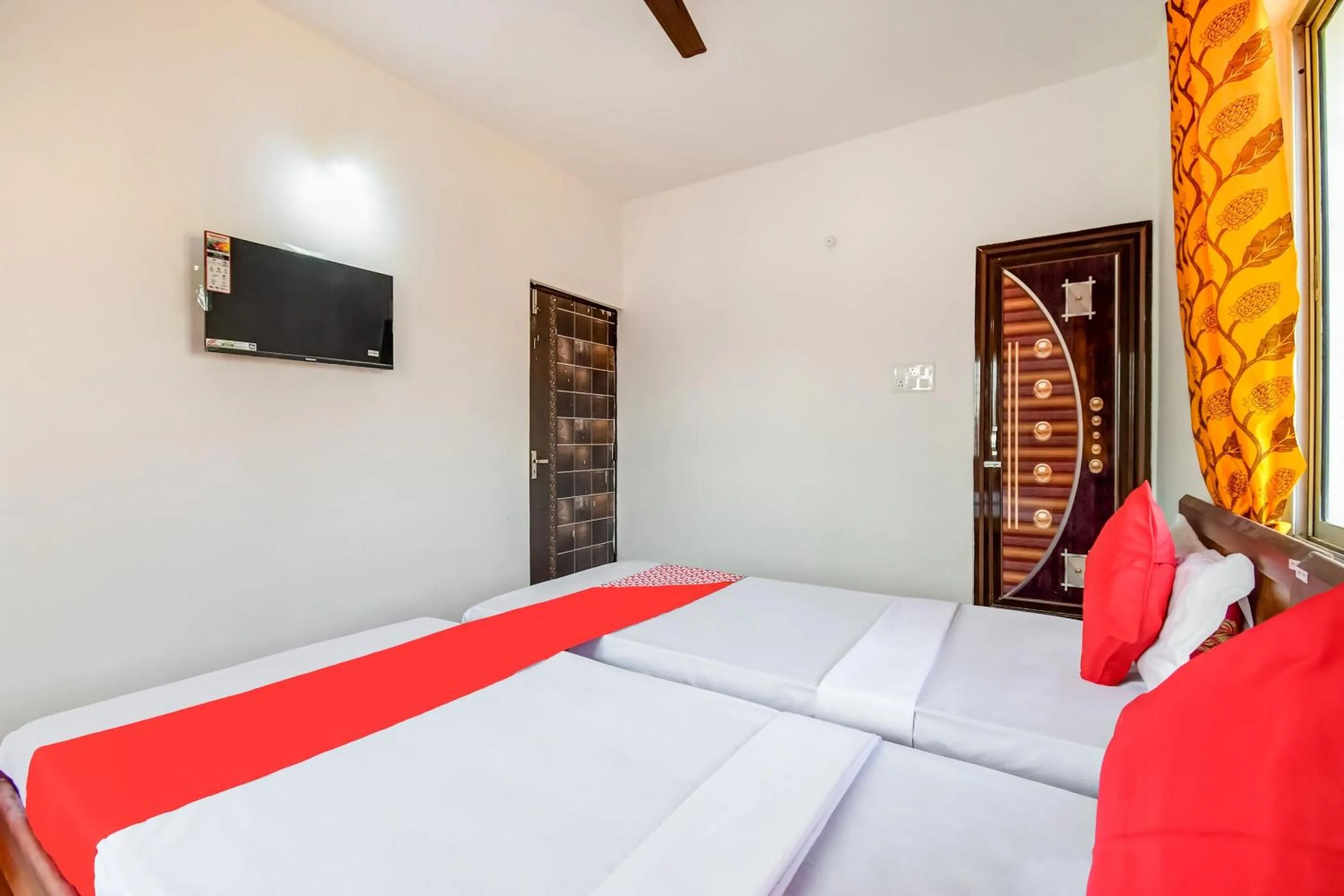 Bedroom, Bed in Hotel O Creation Premium