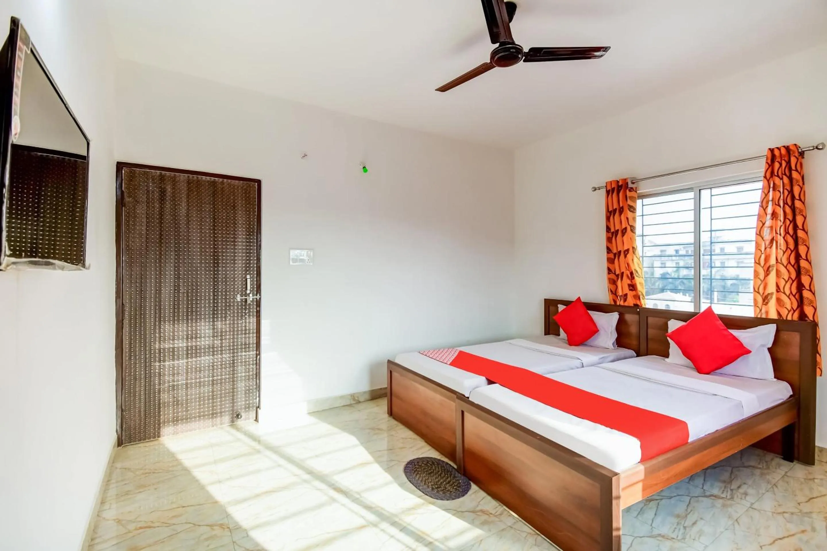 Lobby or reception, Bed in Hotel O Creation Premium