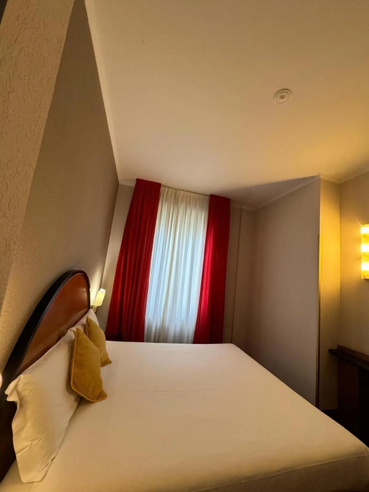 Bed in Delle Nazioni Milan Hotel