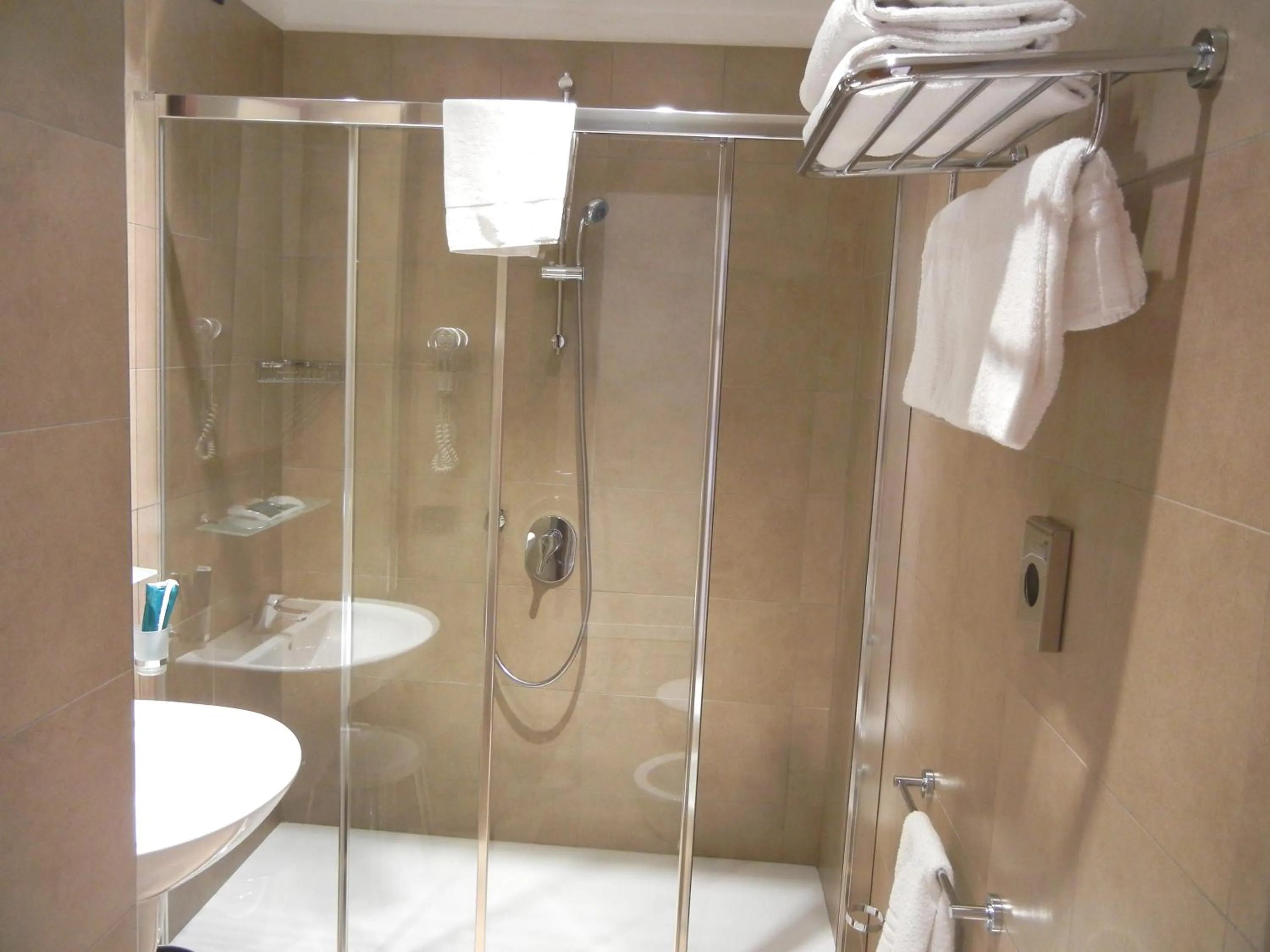 Bathroom in Delle Nazioni Milan Hotel