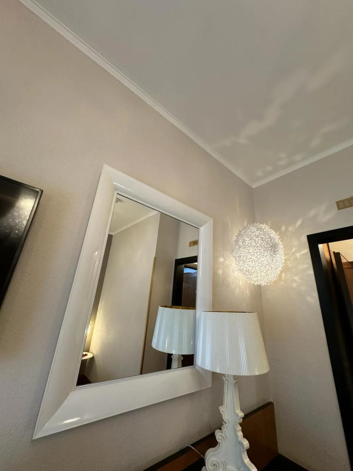 Bed in Delle Nazioni Milan Hotel