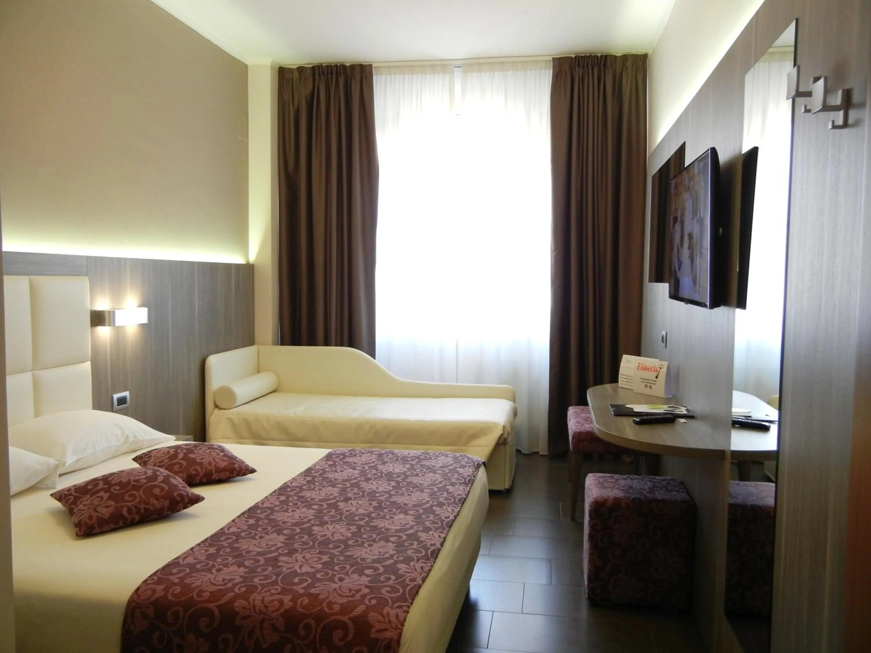 Bed in Delle Nazioni Milan Hotel