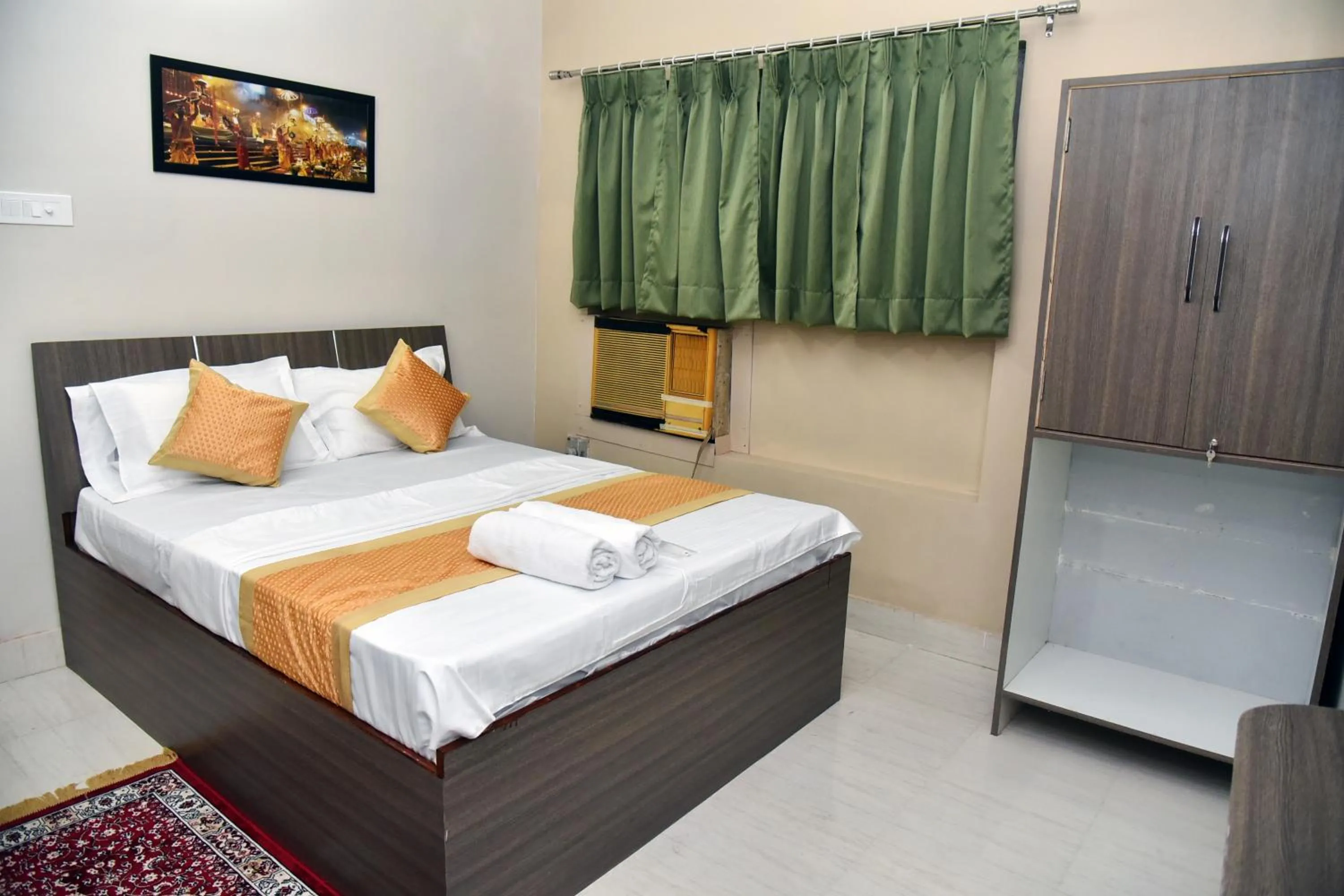 Bedroom, Bed in Bluebells Varanasi