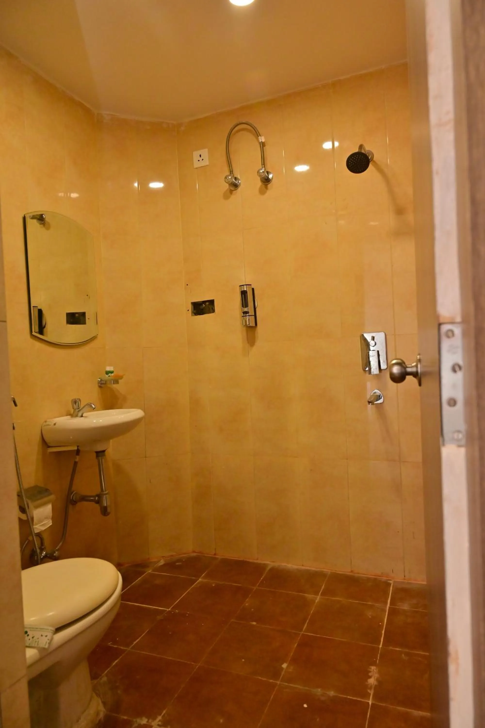 Bathroom in Bluebells Varanasi