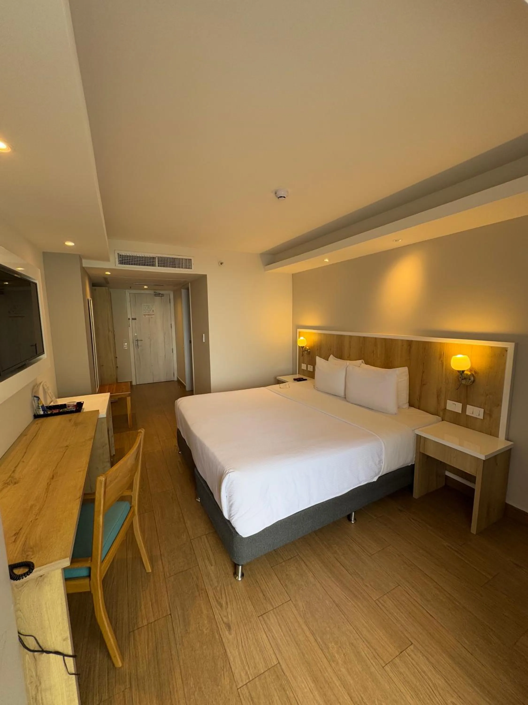 Bed in Wyndham Garden Cartagena