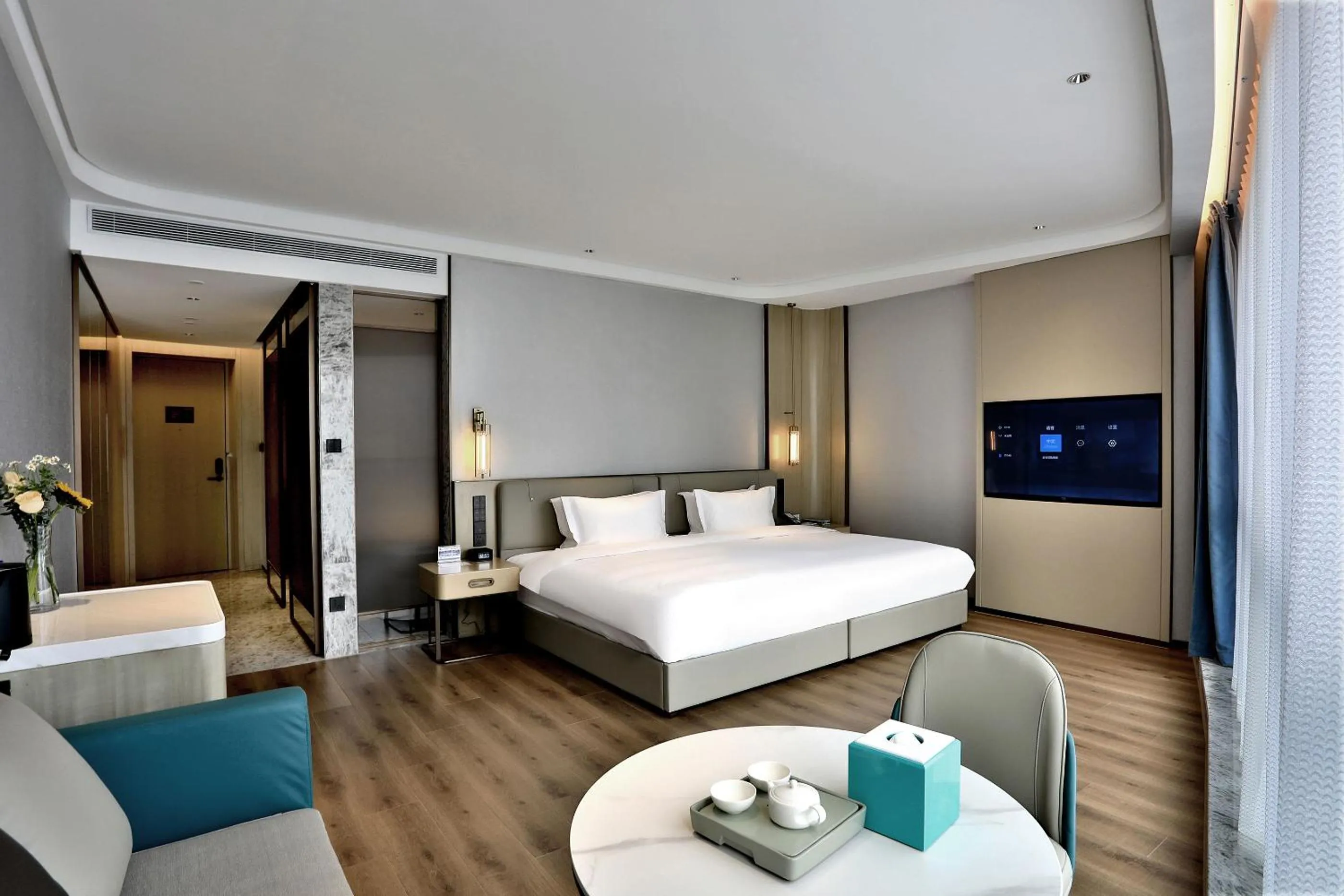 Bed in Wyndham Garden Hangzhou Yuhang