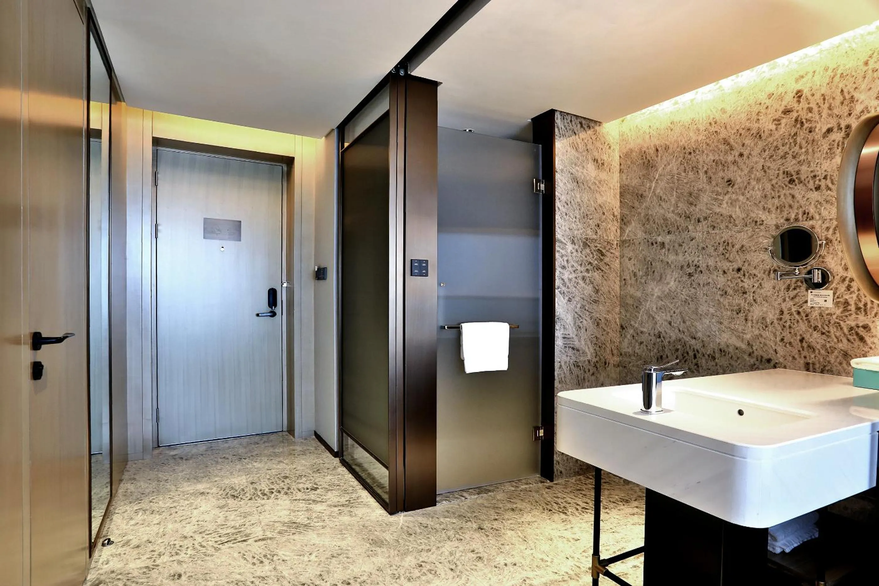 Bathroom in Wyndham Garden Hangzhou Yuhang