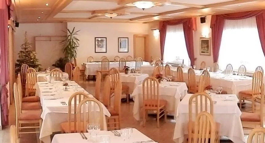 Restaurant/places to eat in Hotel Dolomiti
