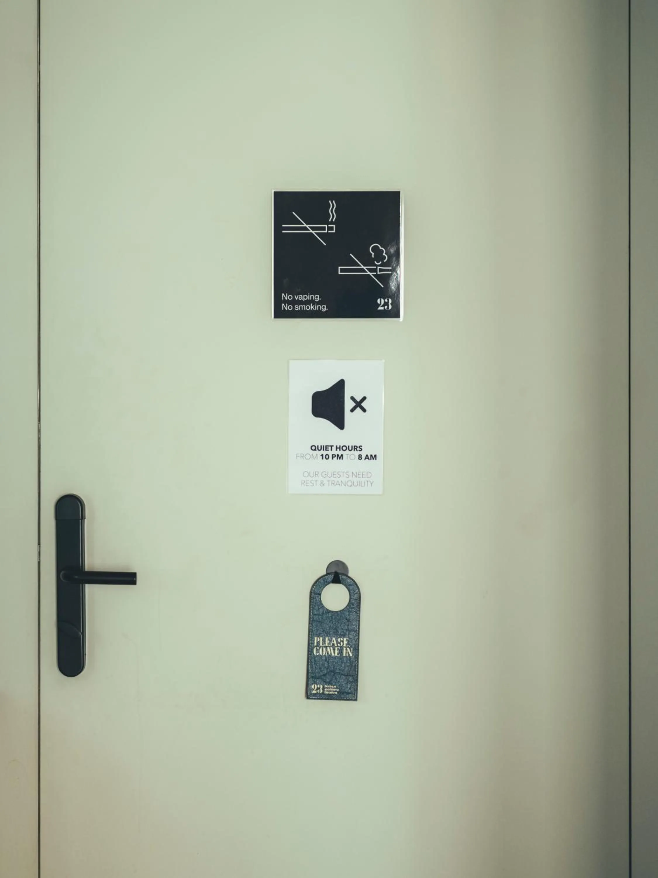 Text overlay in Boutique Apartments 23 Barcelona