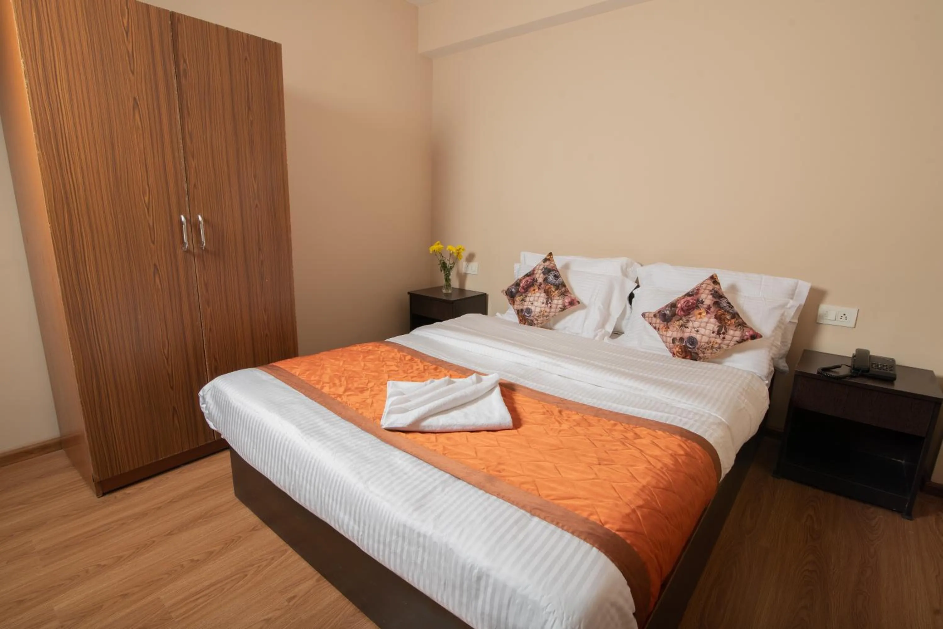 Photo of the whole room, Bed in Hotel Shambhala