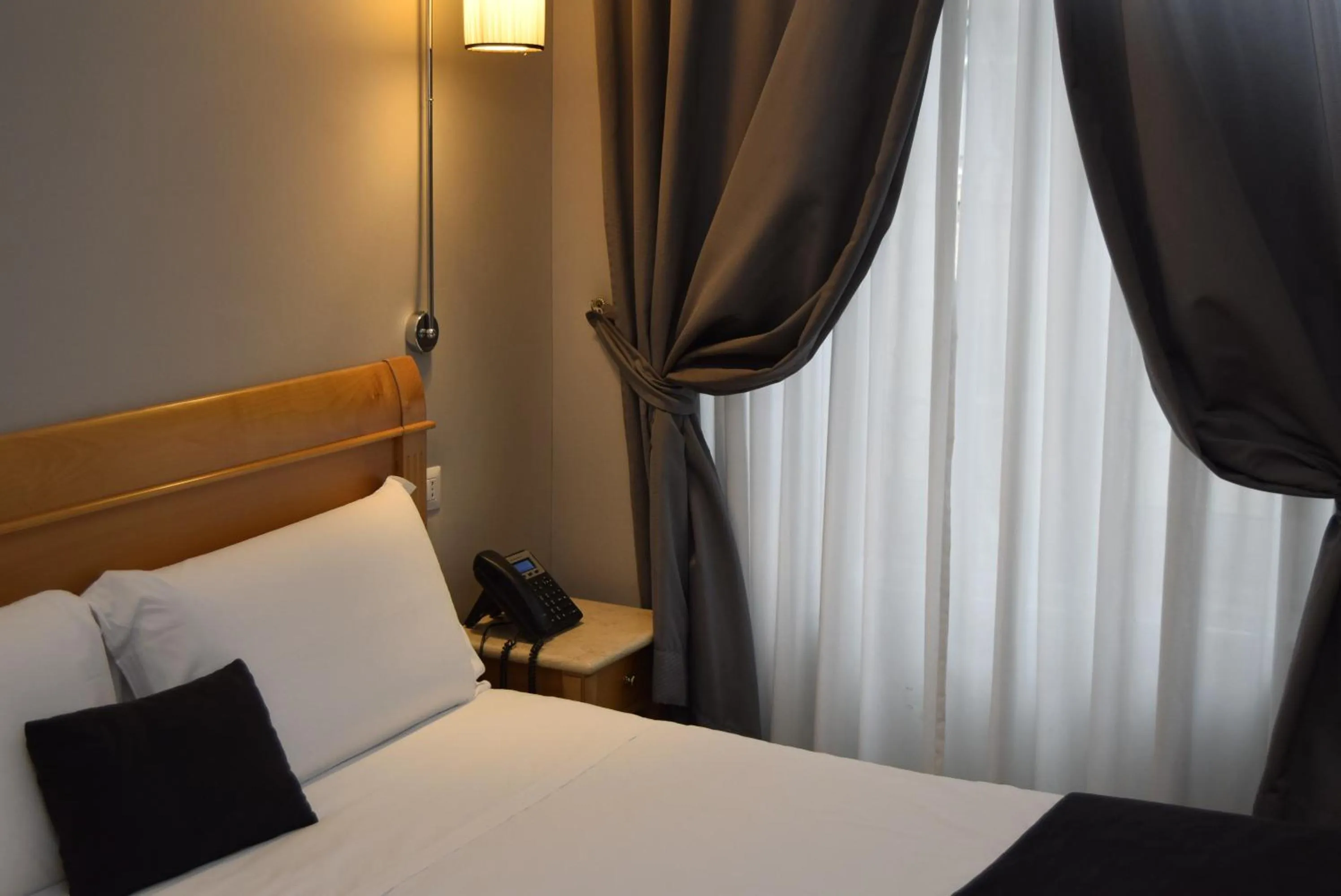 Decorative detail, Bed in Hotel dei Quiriti