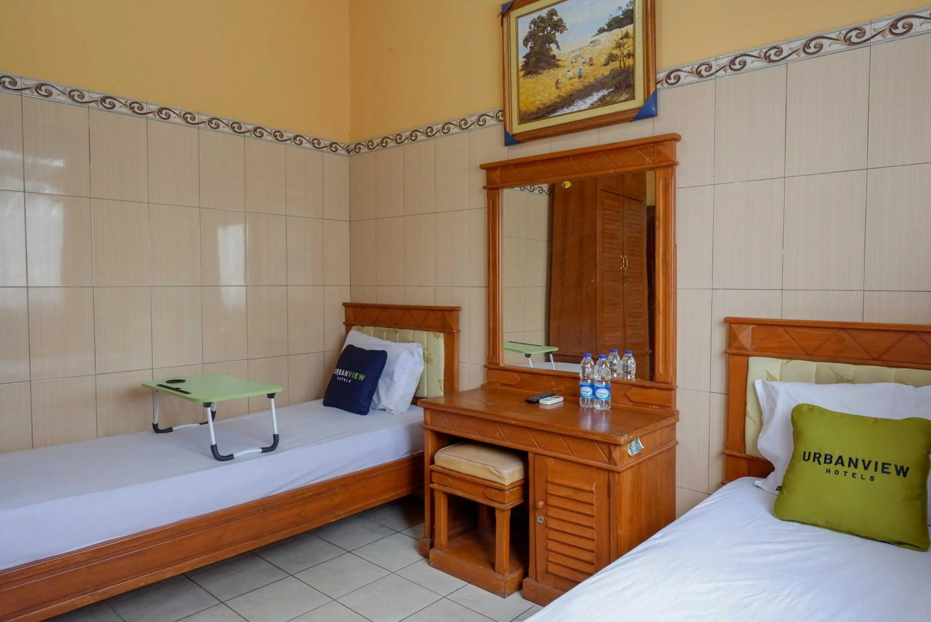 Bed in Urbanview Hotel Anugrah Kendal by RedDoorz