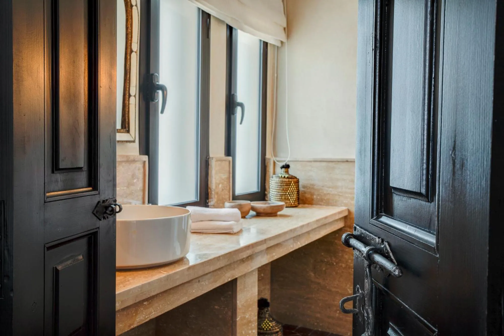 Shower in Hôtel Oasis Dakhla