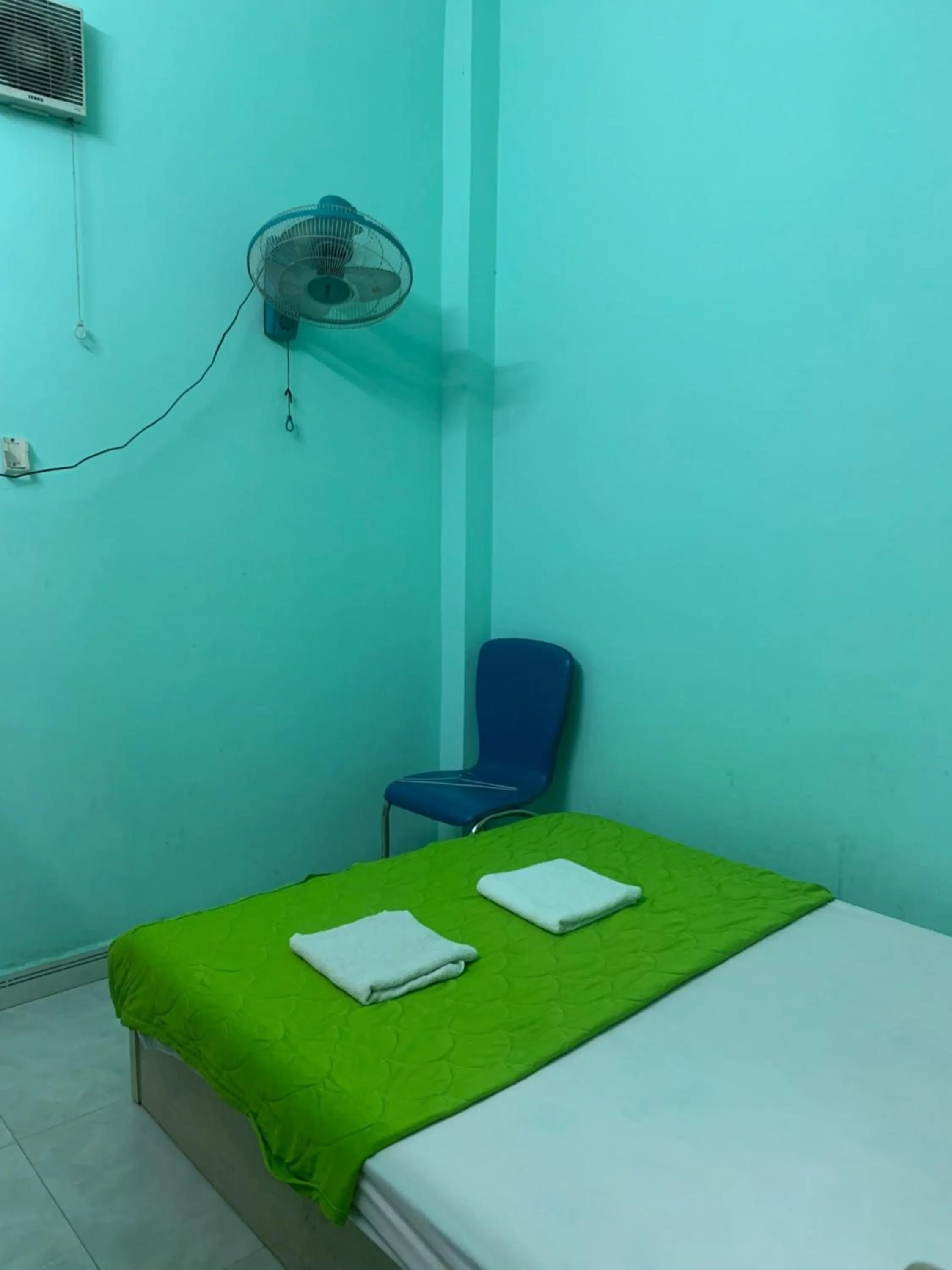 Photo of the whole room in Happy Hotel Binh Tan