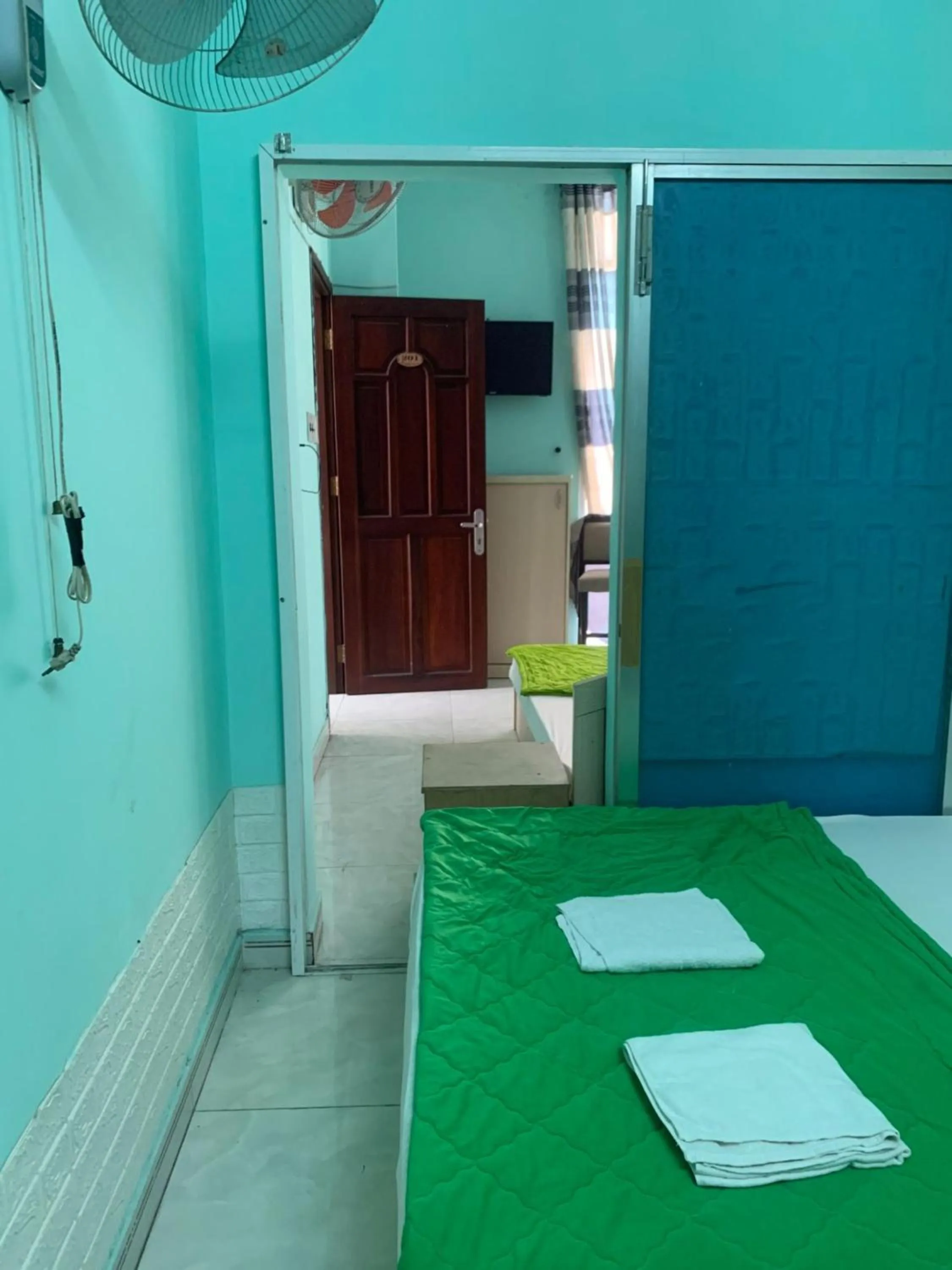 Photo of the whole room in Happy Hotel Binh Tan