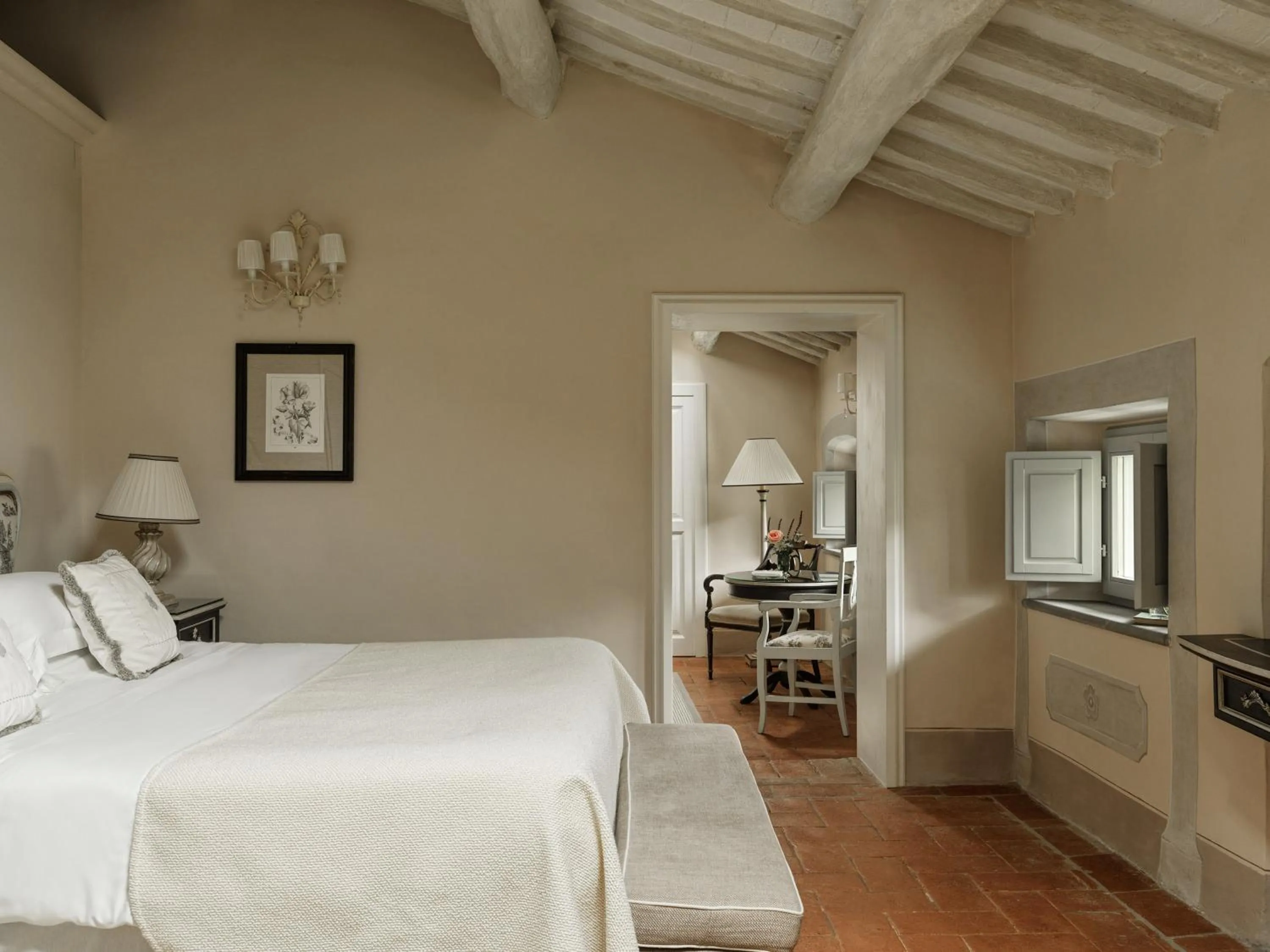 Bedroom, Bed in Villa di Piazzano - Small Luxury Hotels of the World
