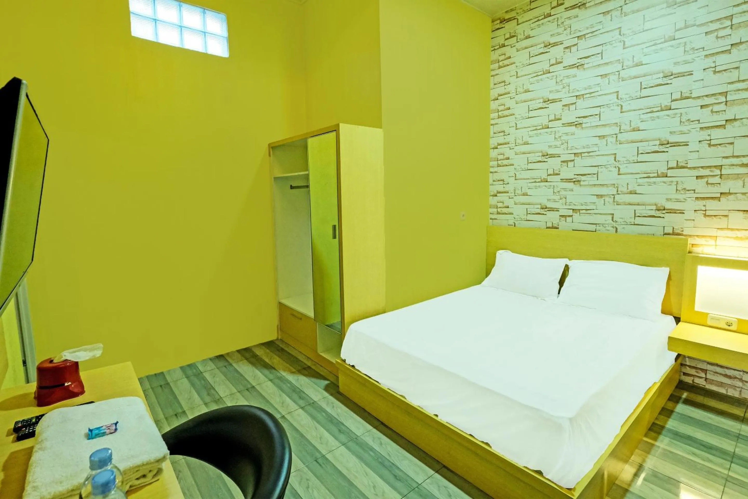 Bedroom in Hotel O Callista Homestay Near RSUD Prof. Dr. H. M. Anwar Makkatutu