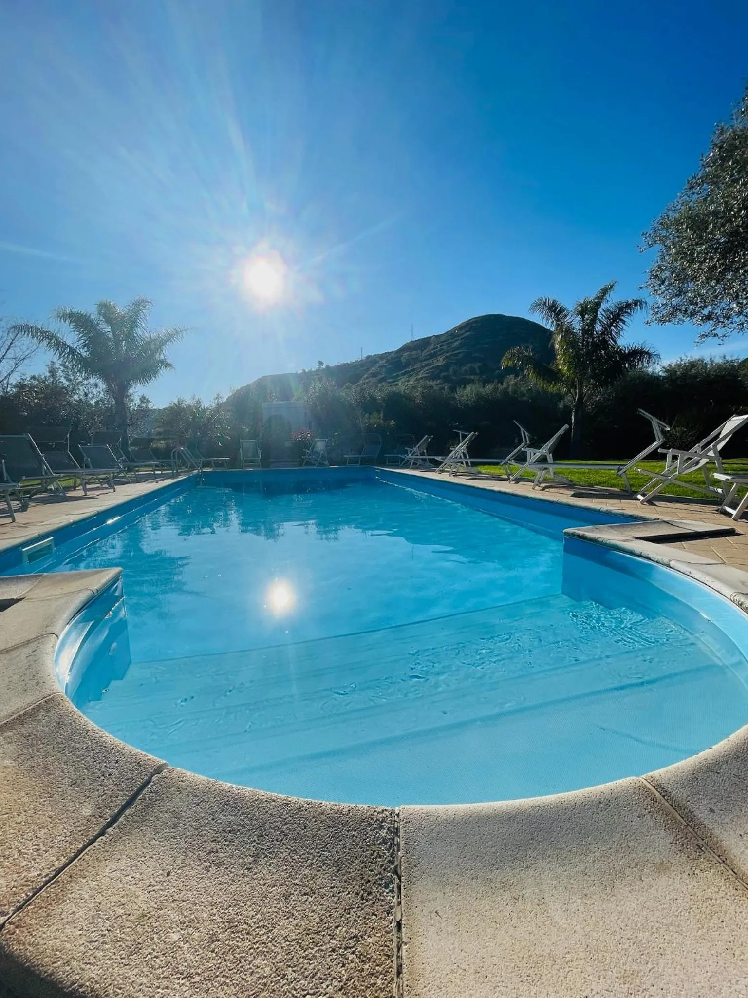 Swimming pool in Villa Garden