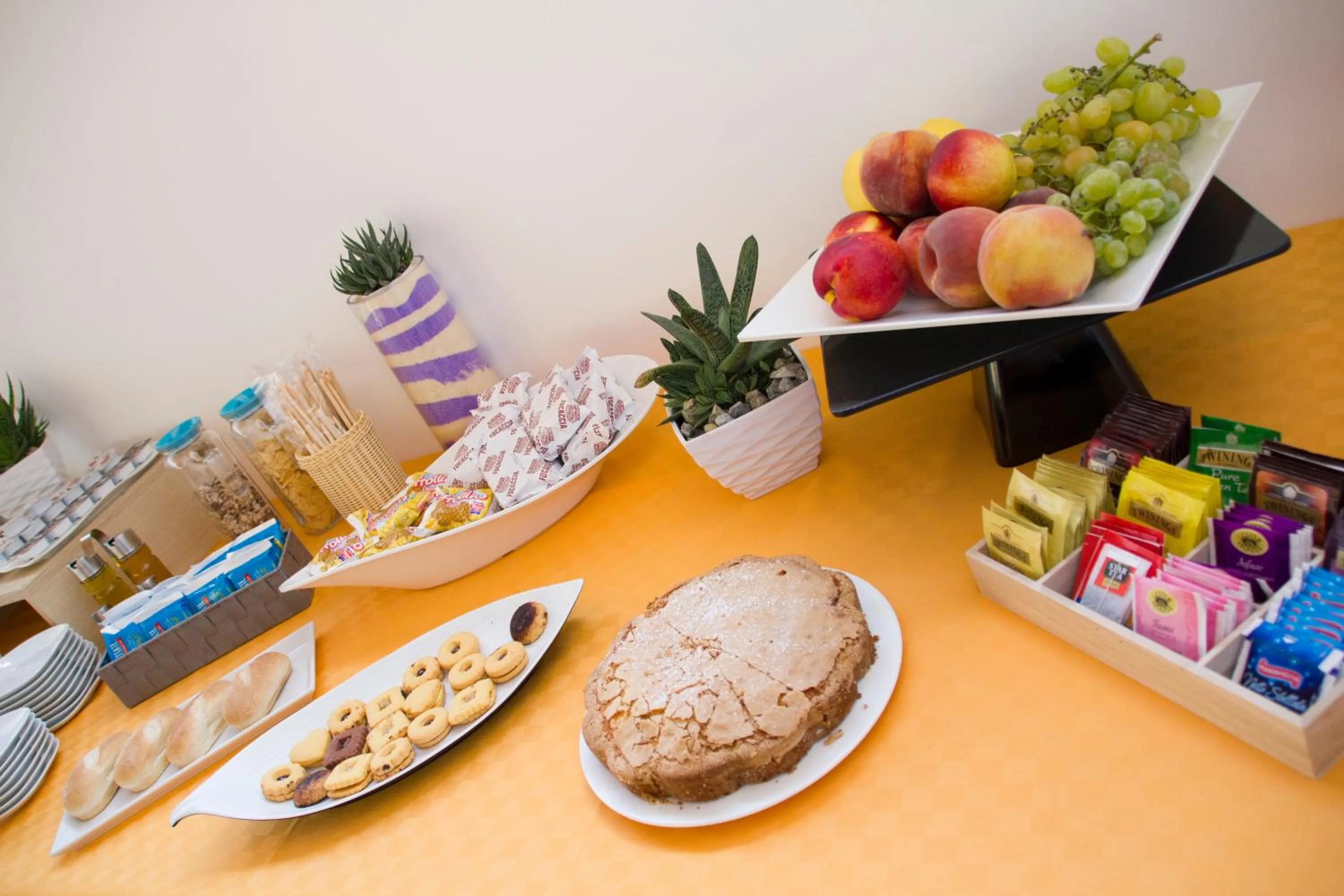 Italian breakfast in Villa Garden