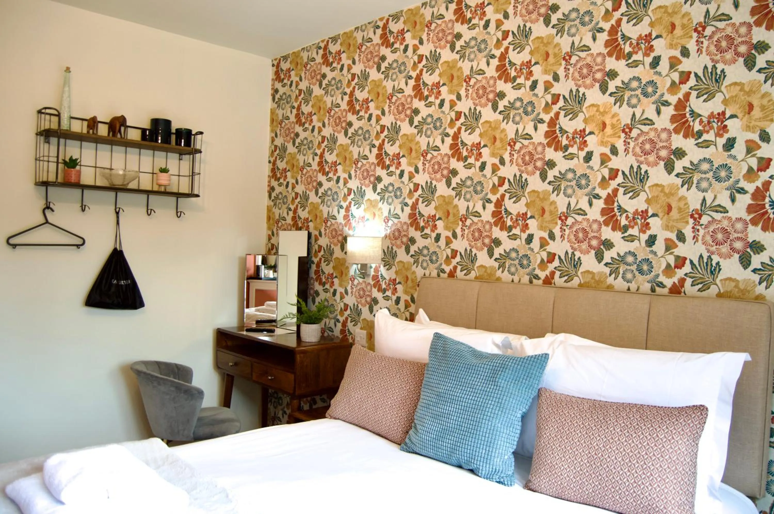 Bed in The Nest Hotel & Restaurant