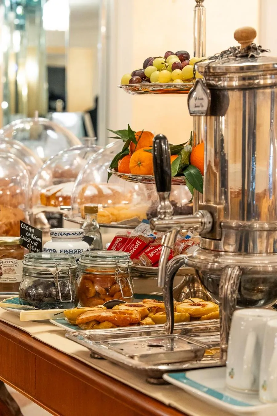 Food and drinks in Art Hotel Orologio