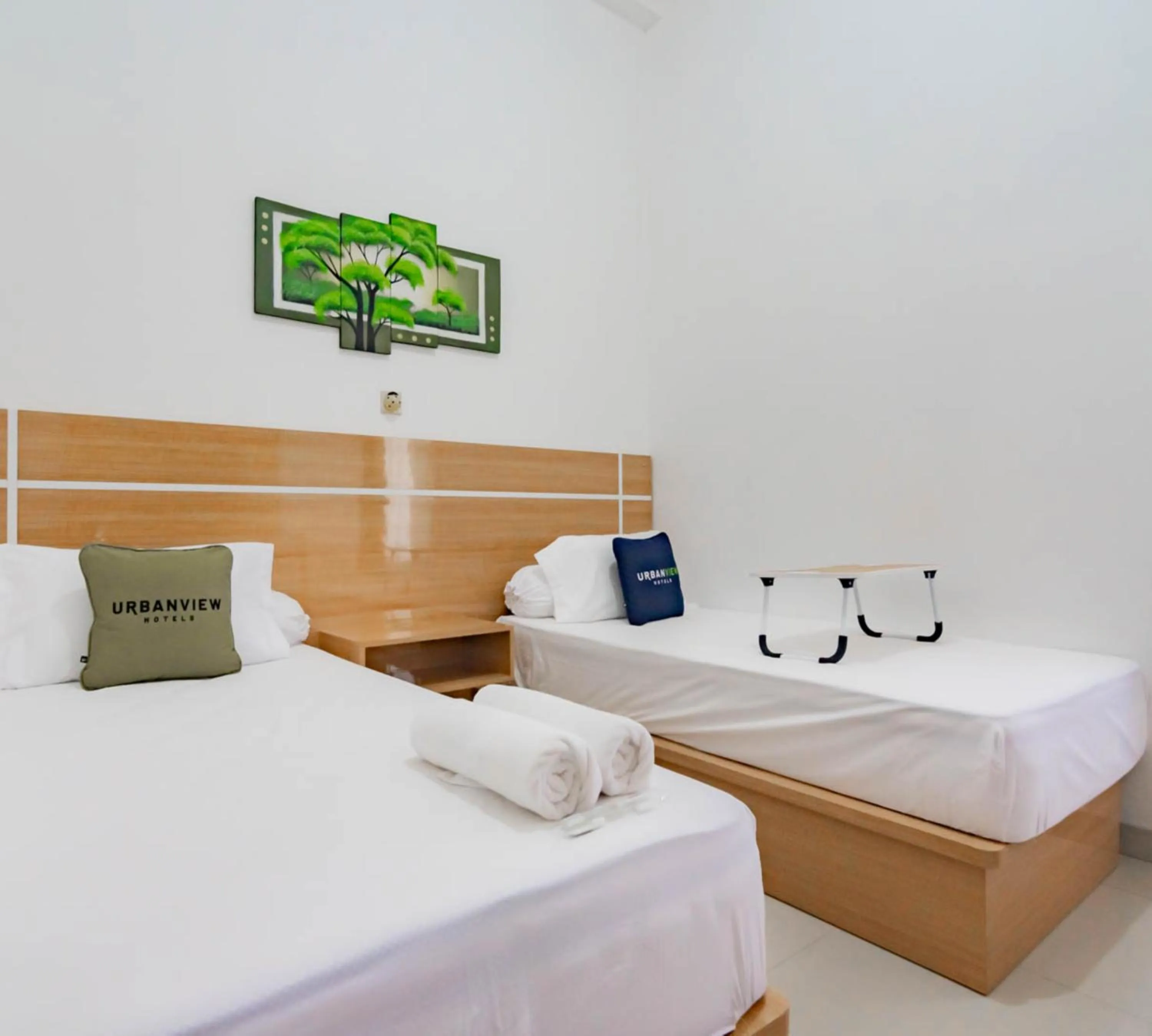 Bedroom, Bed in Urbanview Hotel Bundaran Besar Palangkaraya by RedDoorz