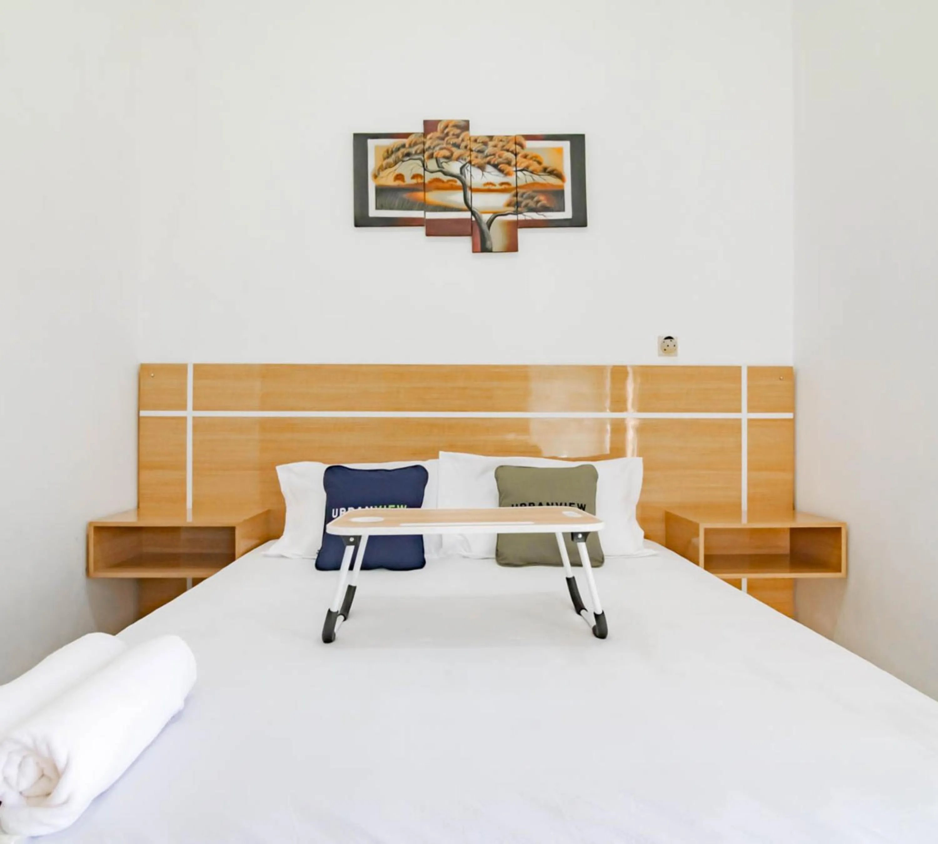 Bedroom, Bed in Urbanview Hotel Bundaran Besar Palangkaraya by RedDoorz