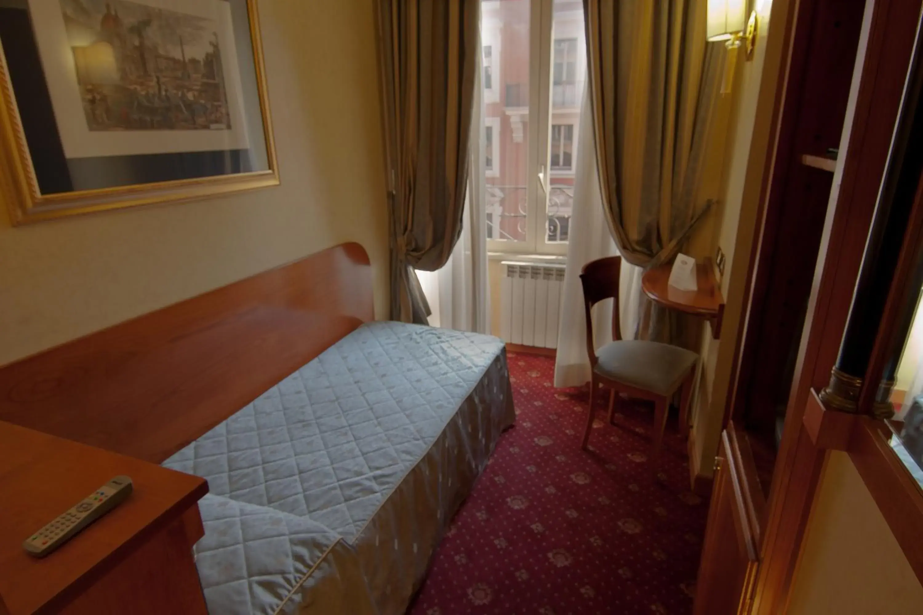 Single Room in Hotel Miami Single Room in Hotel Miami