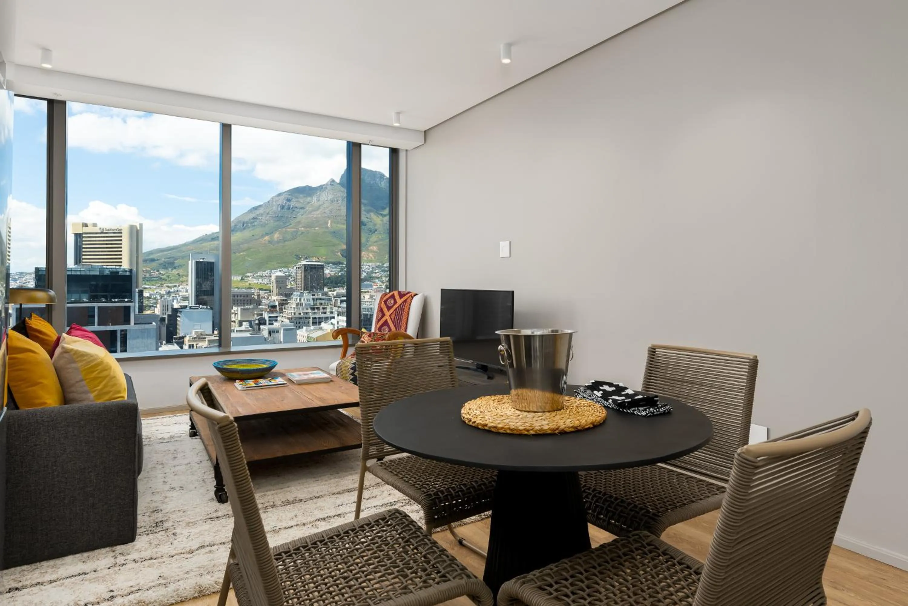 117 on Strand Luxury Apartments