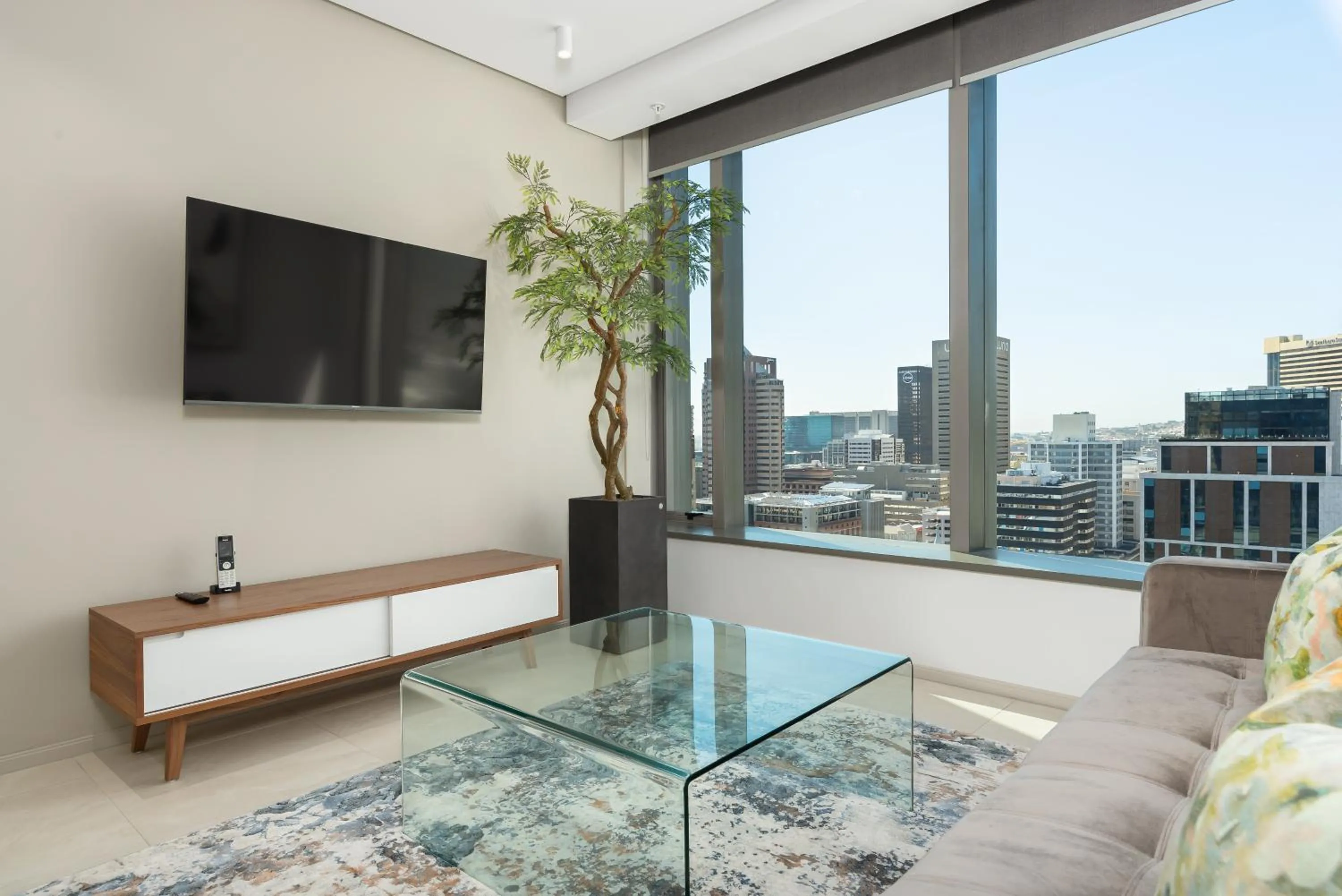 117 on Strand Luxury Apartments