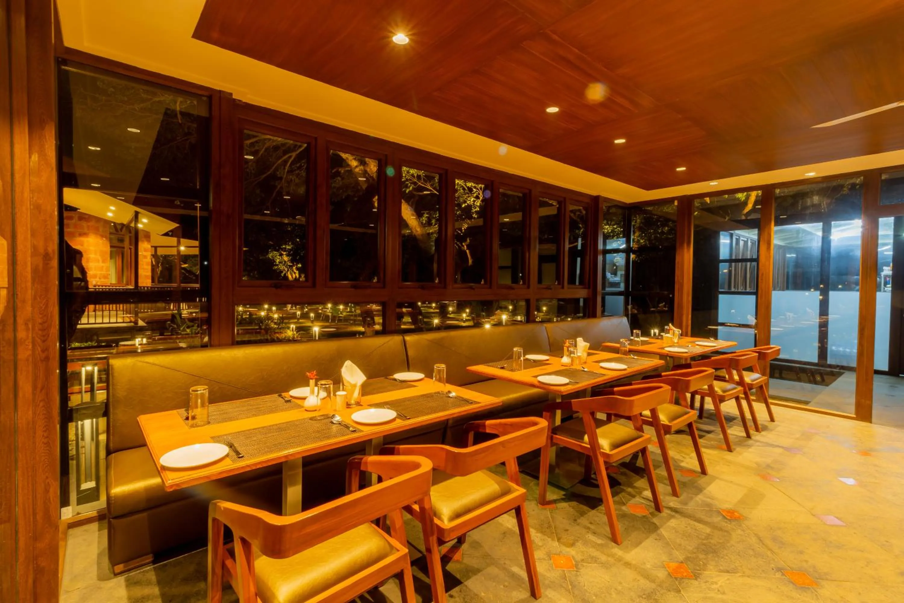 Restaurant/places to eat in R R Heritage Resort Pure Vegetarian