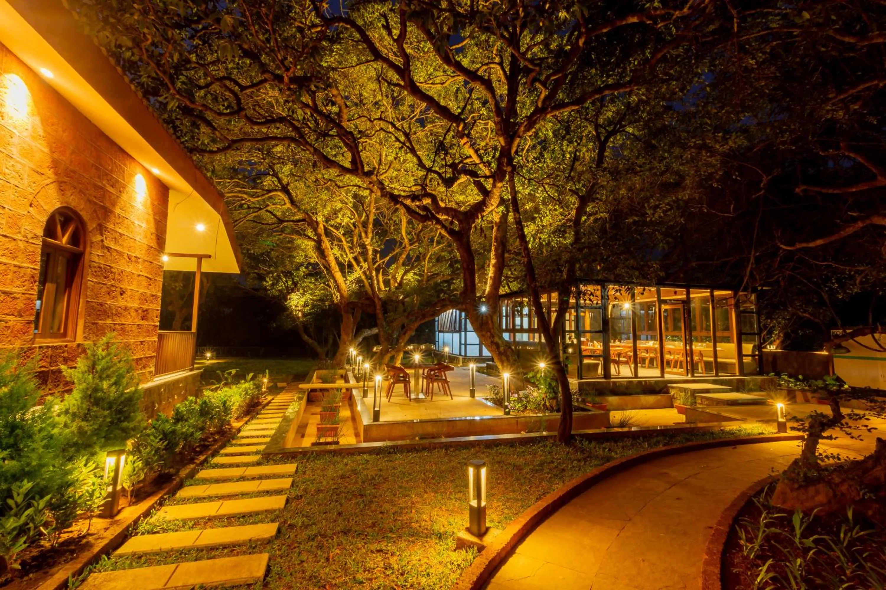 Restaurant/places to eat in R R Heritage Resort Pure Vegetarian