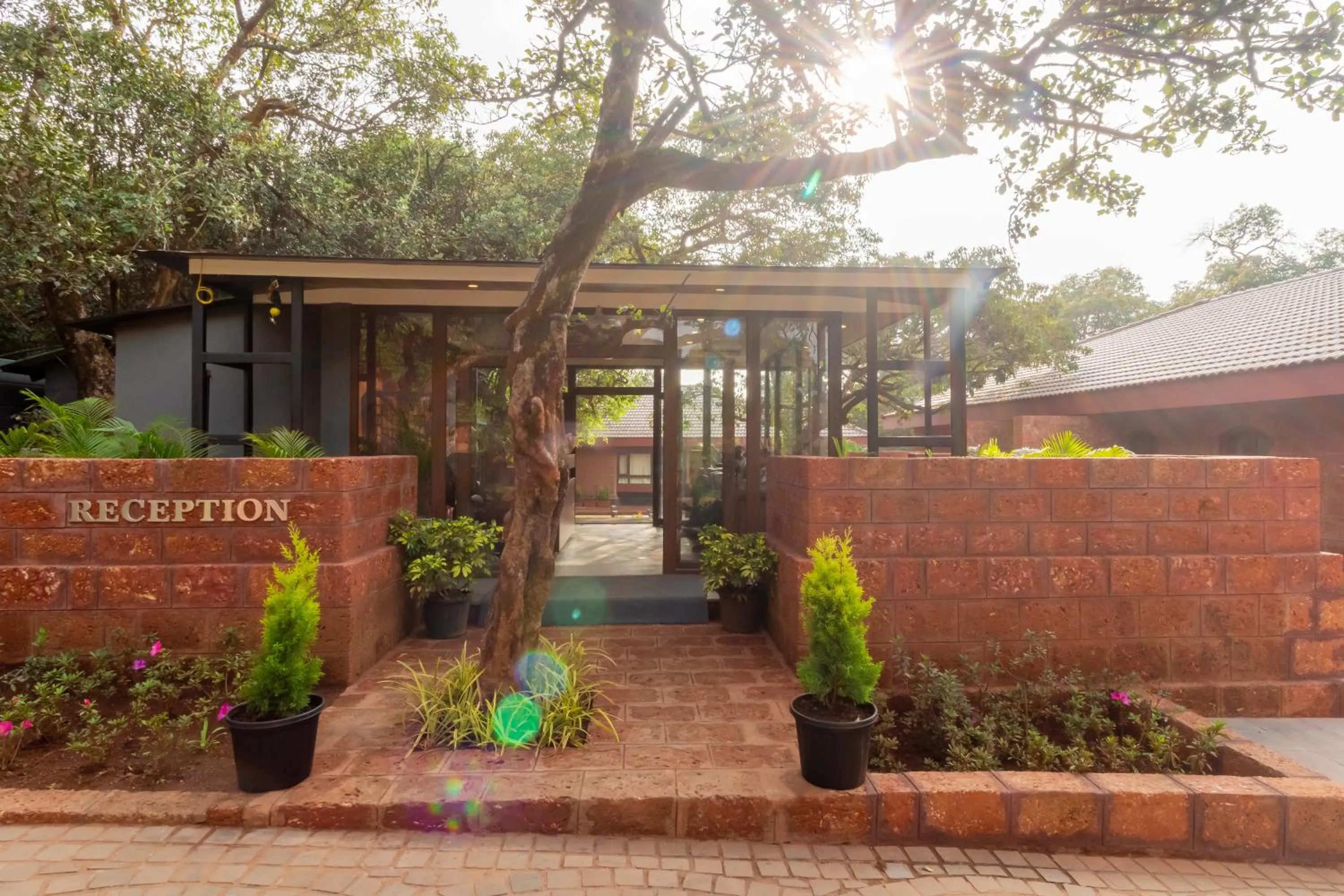 Facade/entrance in R R Heritage Resort Pure Vegetarian