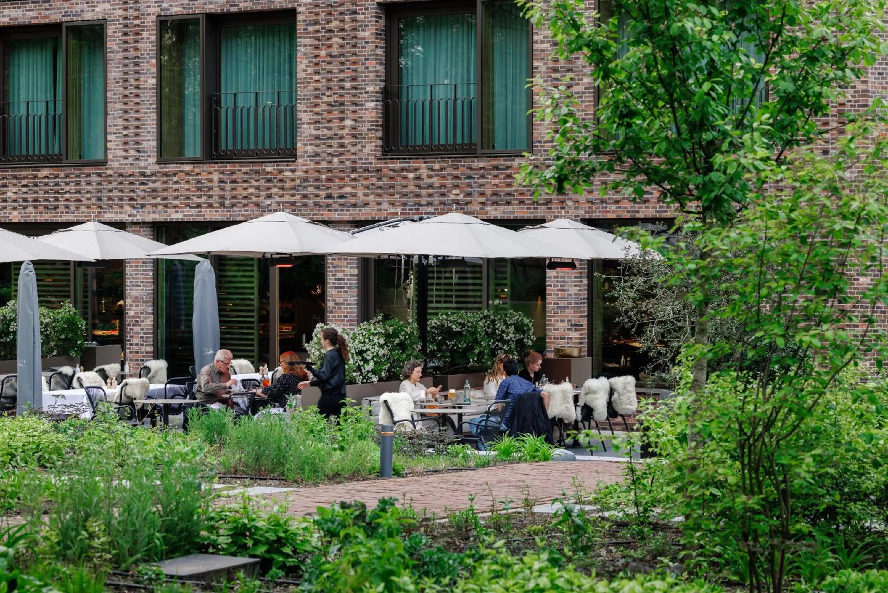 Property building in Pillows Grand Boutique Hotel Maurits at the Park - Small Luxury Hotels