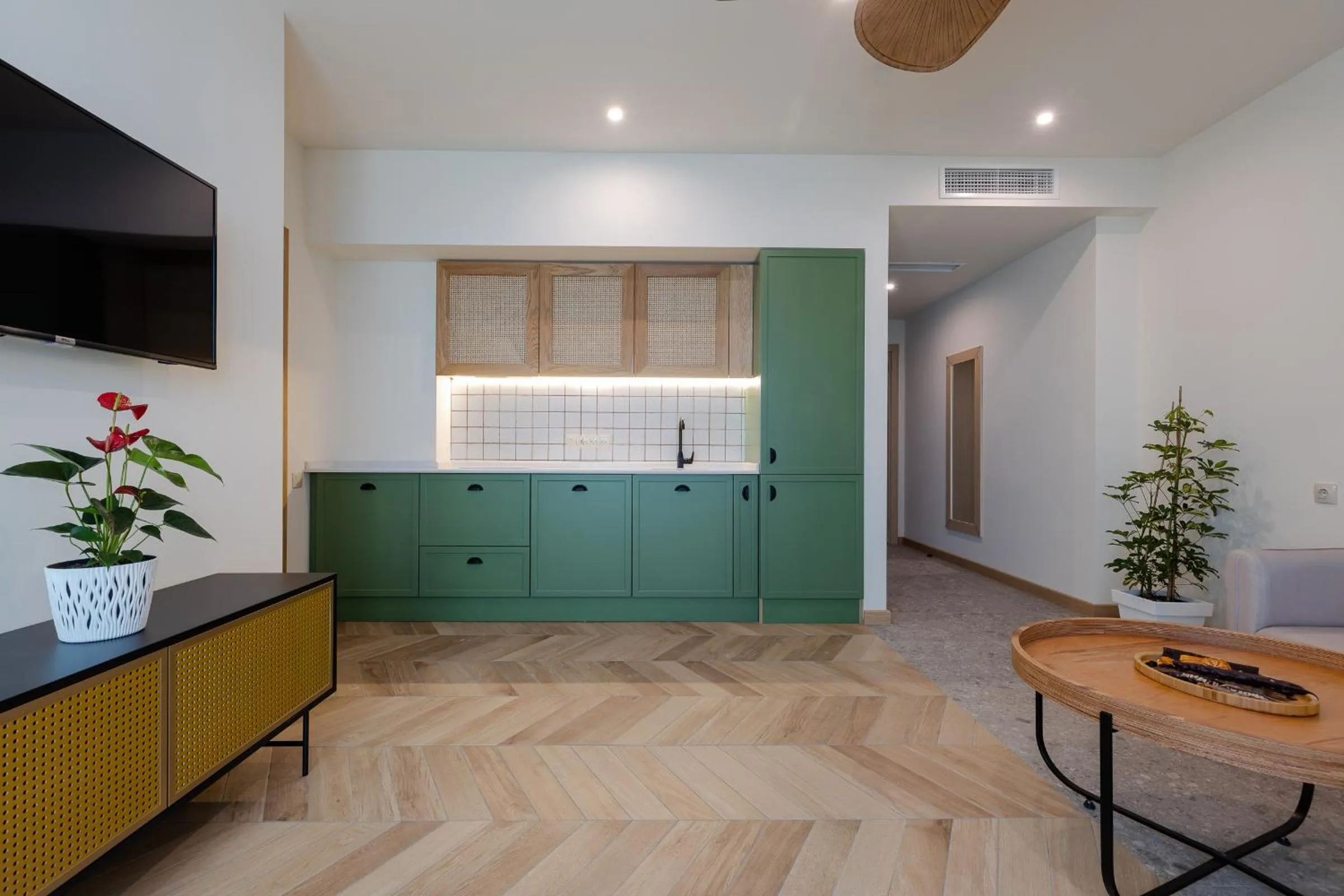 Kitchen or kitchenette in MiraMar Luxury Residences