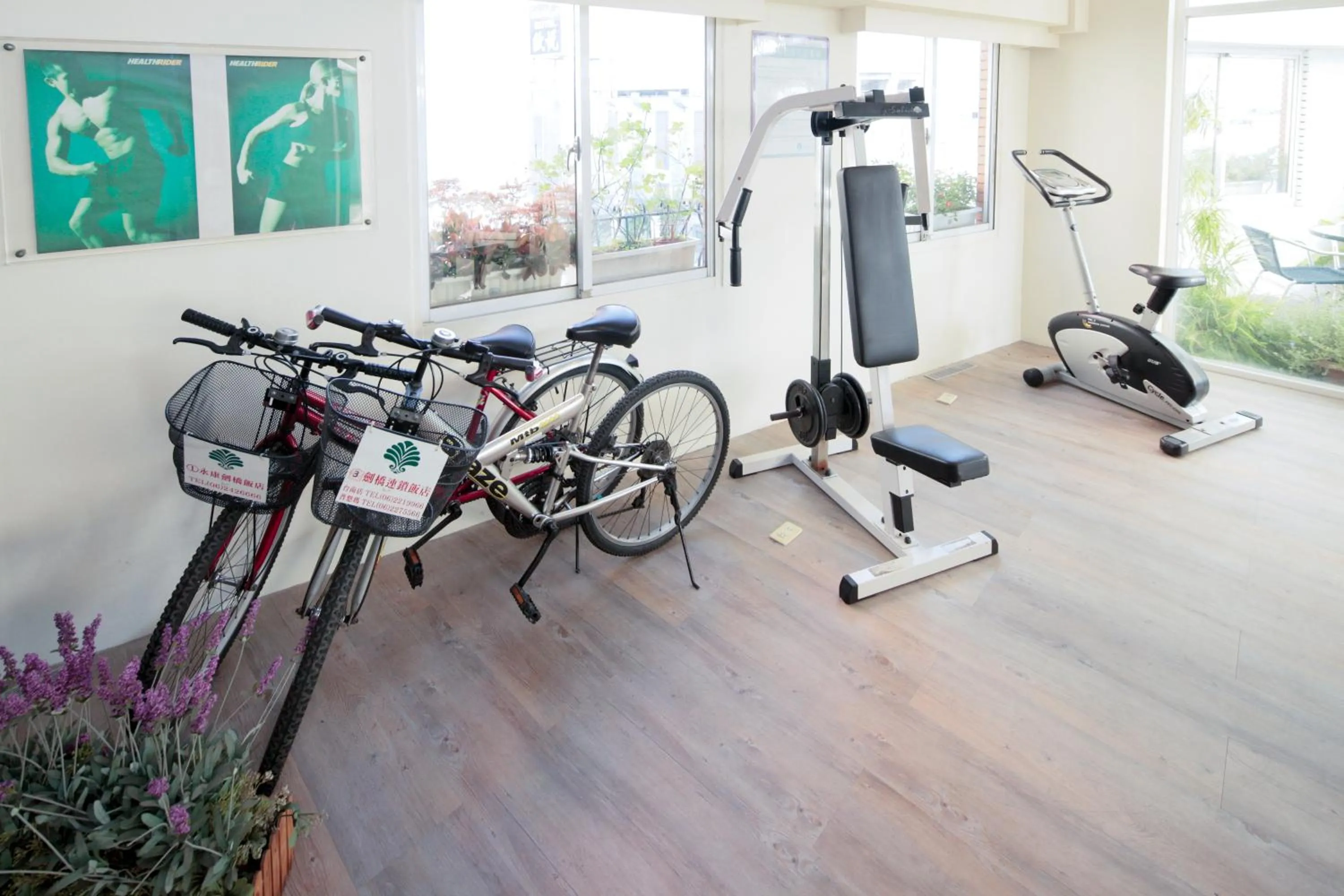 Cambridge Hotel - Yung Kang