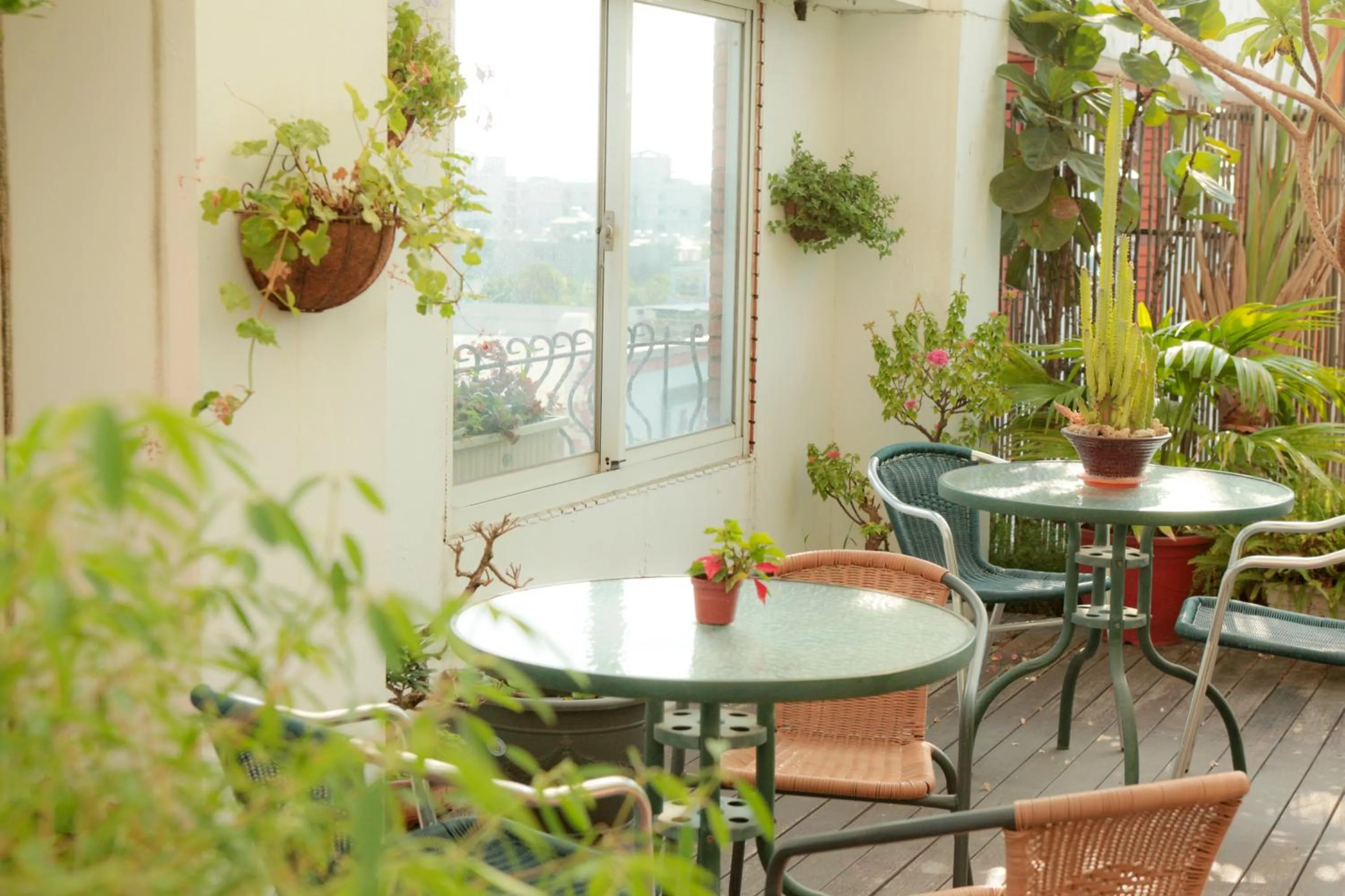 Cambridge Hotel - Yung Kang