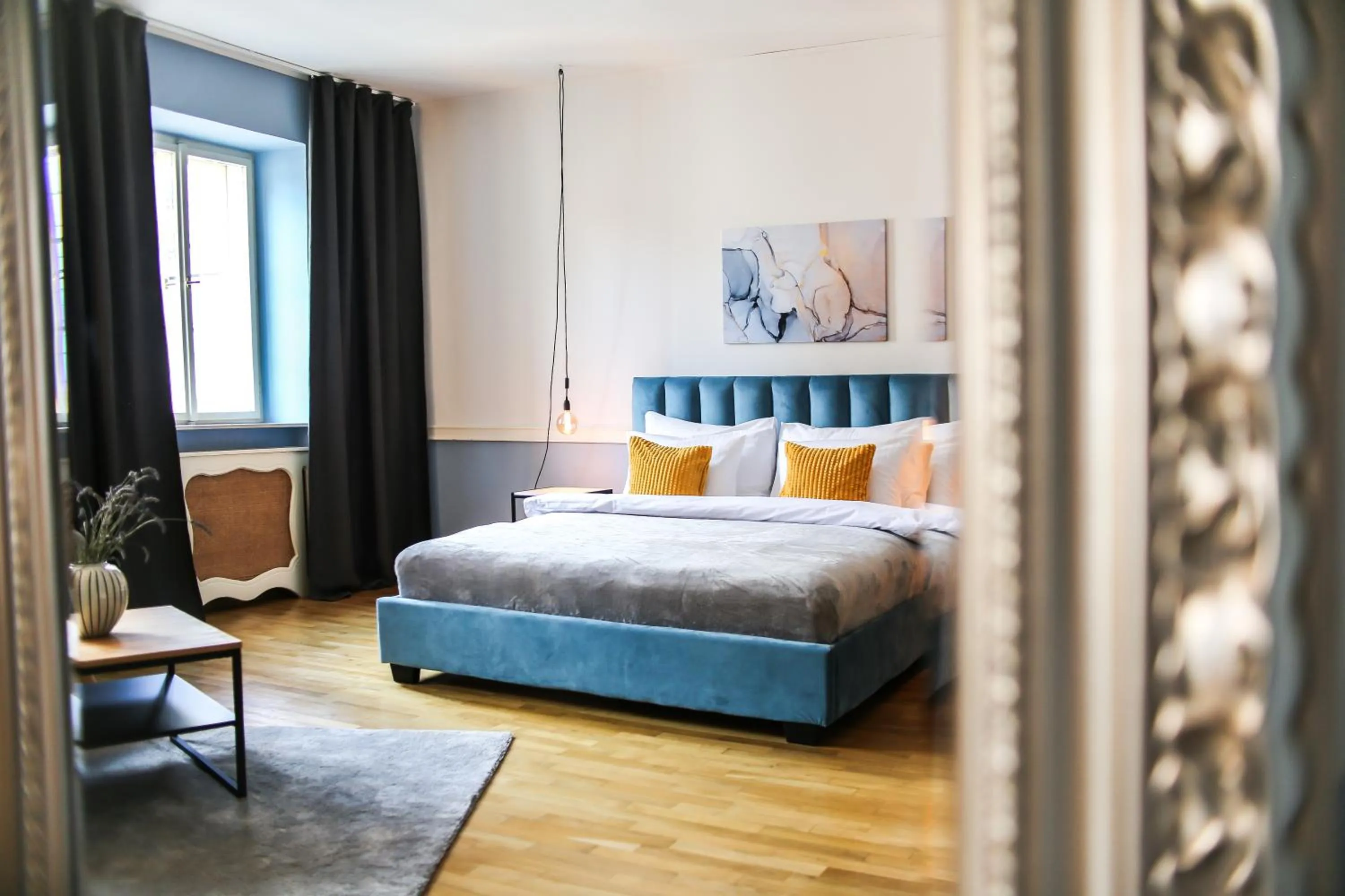 Bed in Orangerie Garden by KH