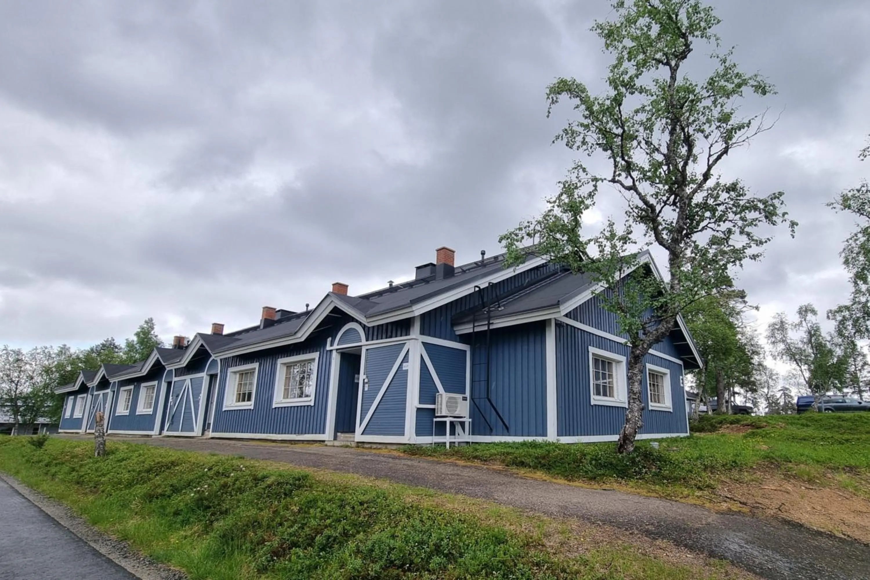 Property building in Kuukkeli Apartments Teerenpesue E 33